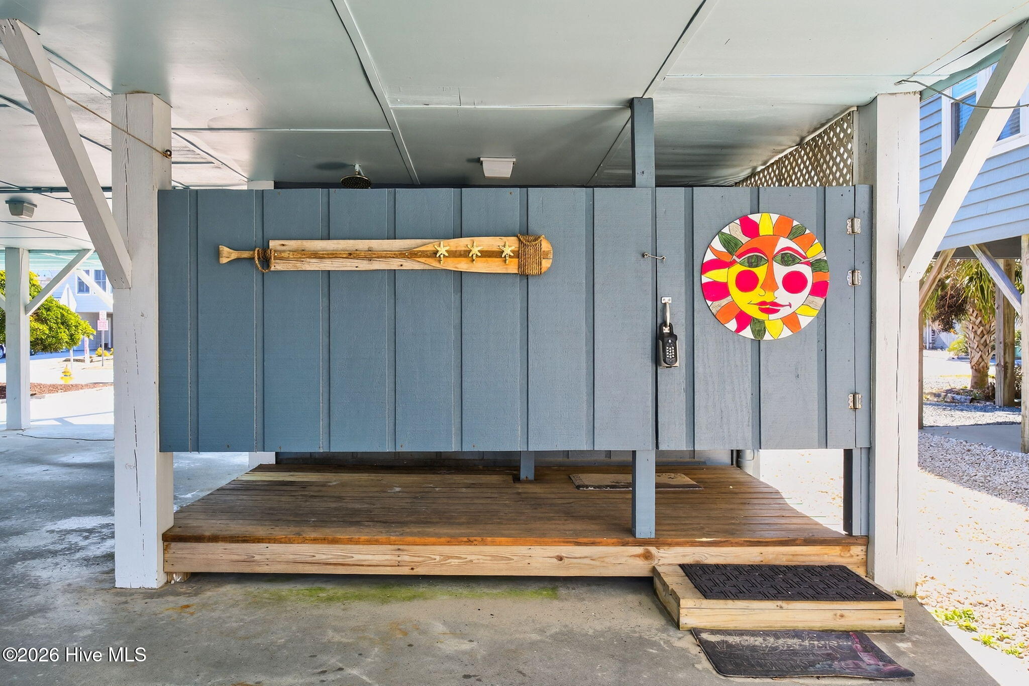 100554629 | Photo 41