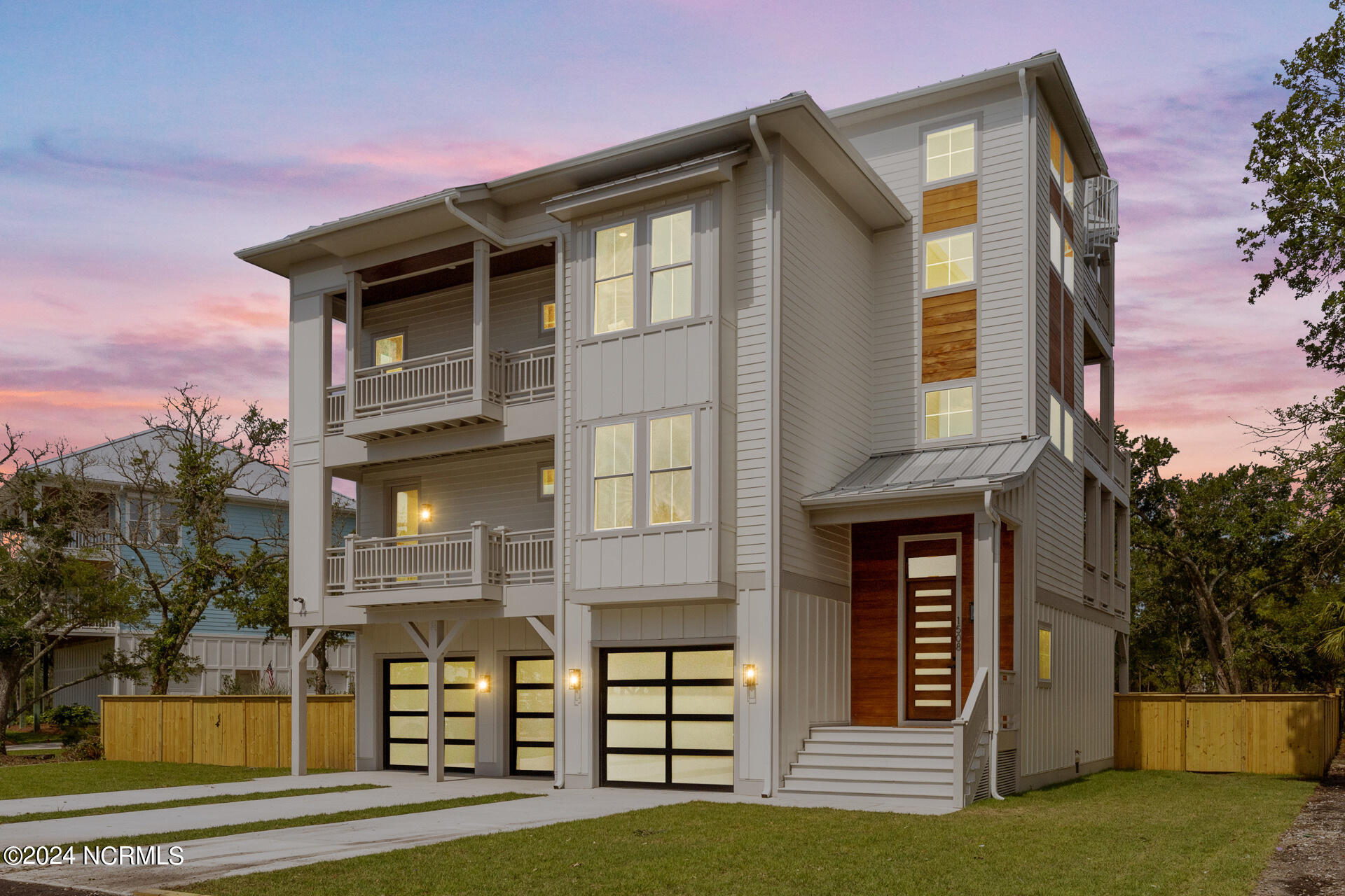 103 SE 74th Street, Oak Island, NC, 28465