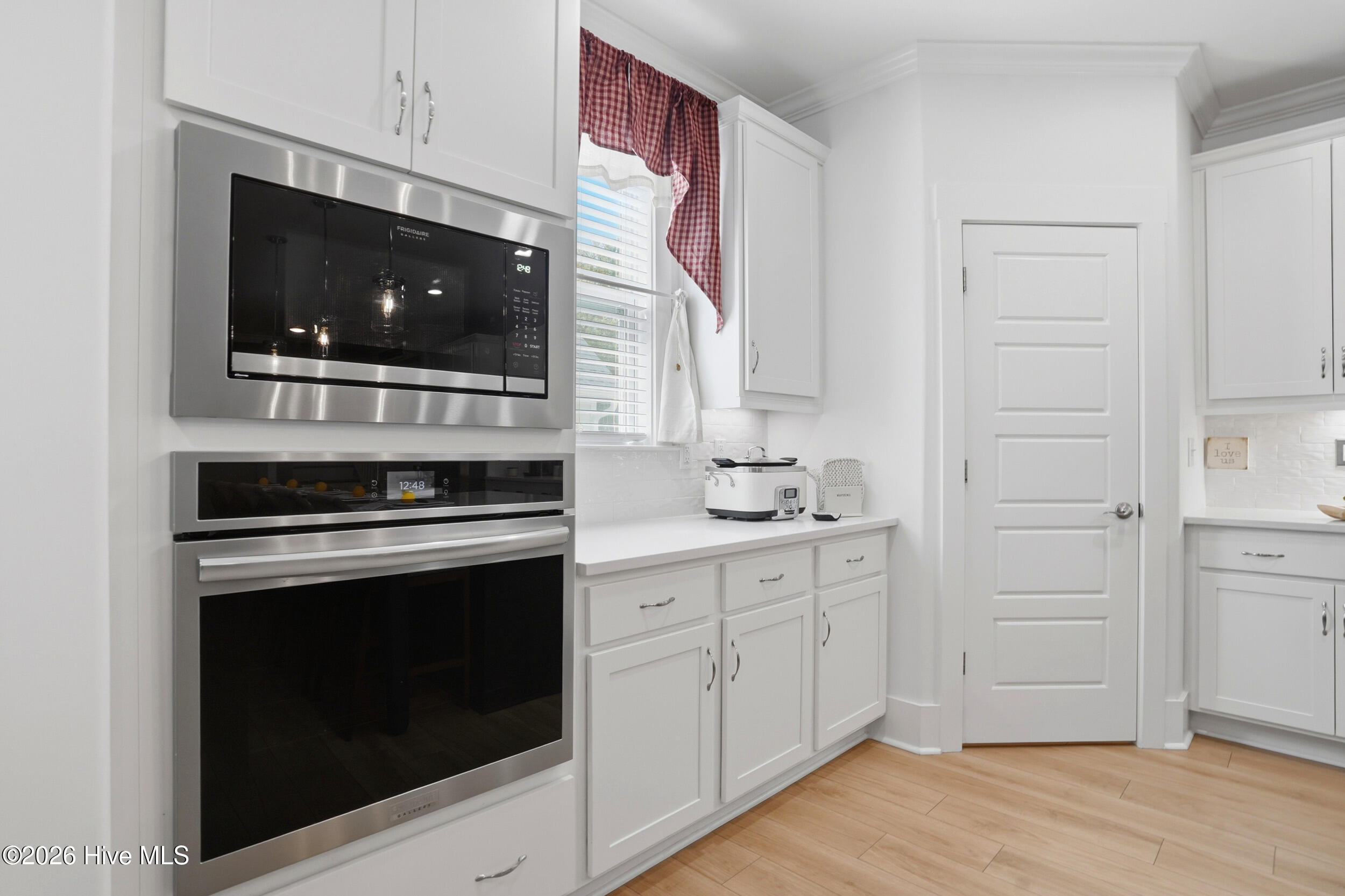 100565471 | Photo 15