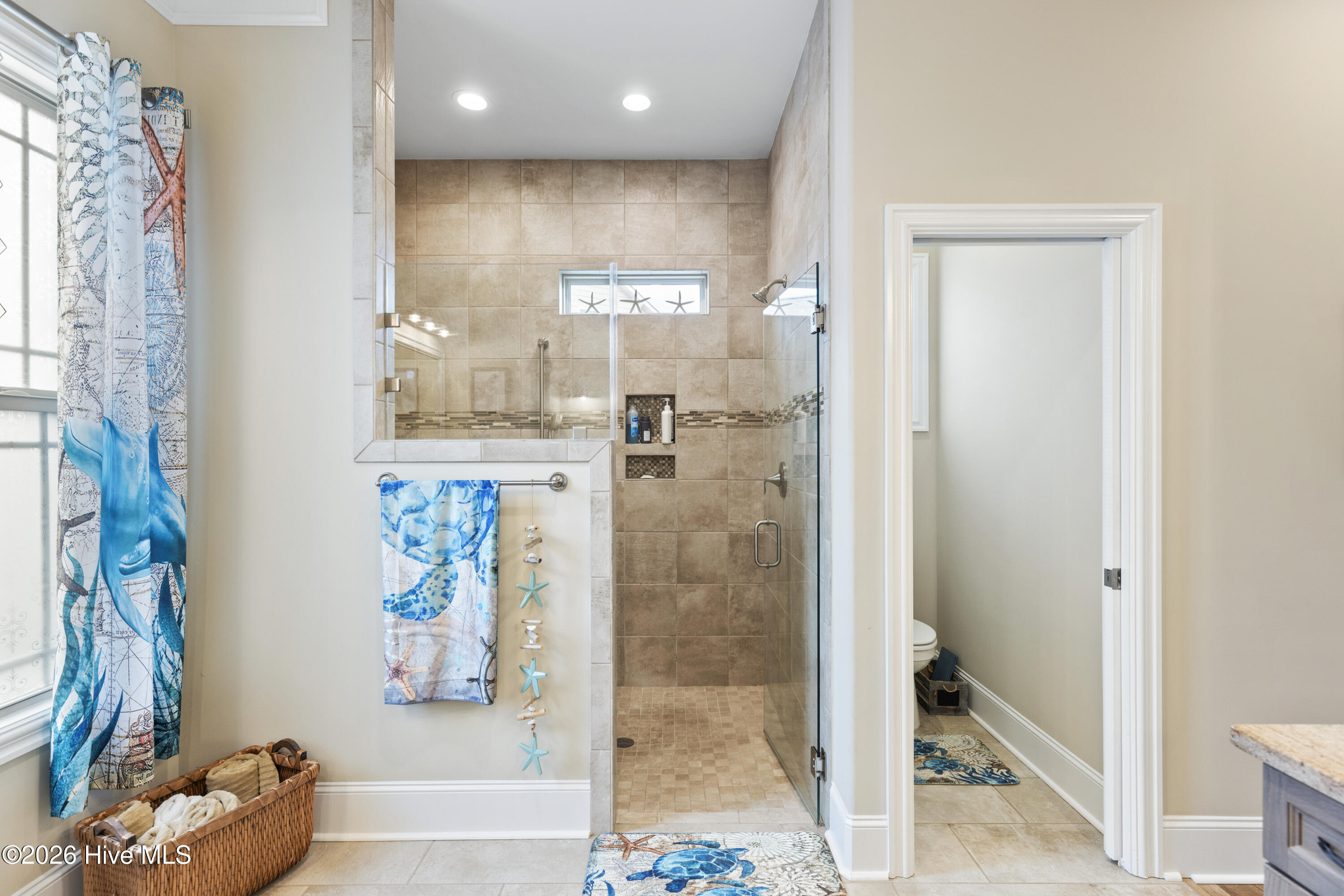 100551646 | Photo 26