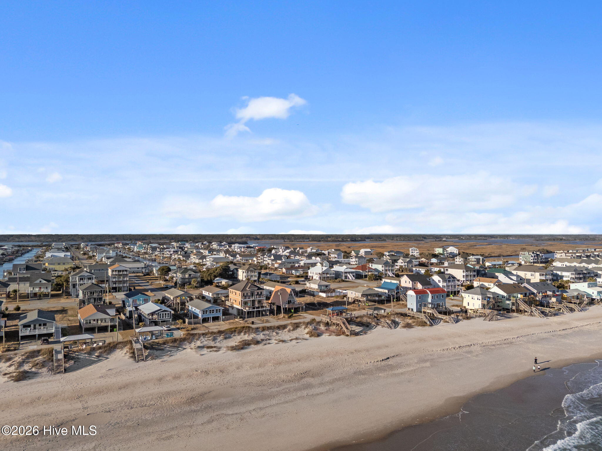 100550380 | Photo 40