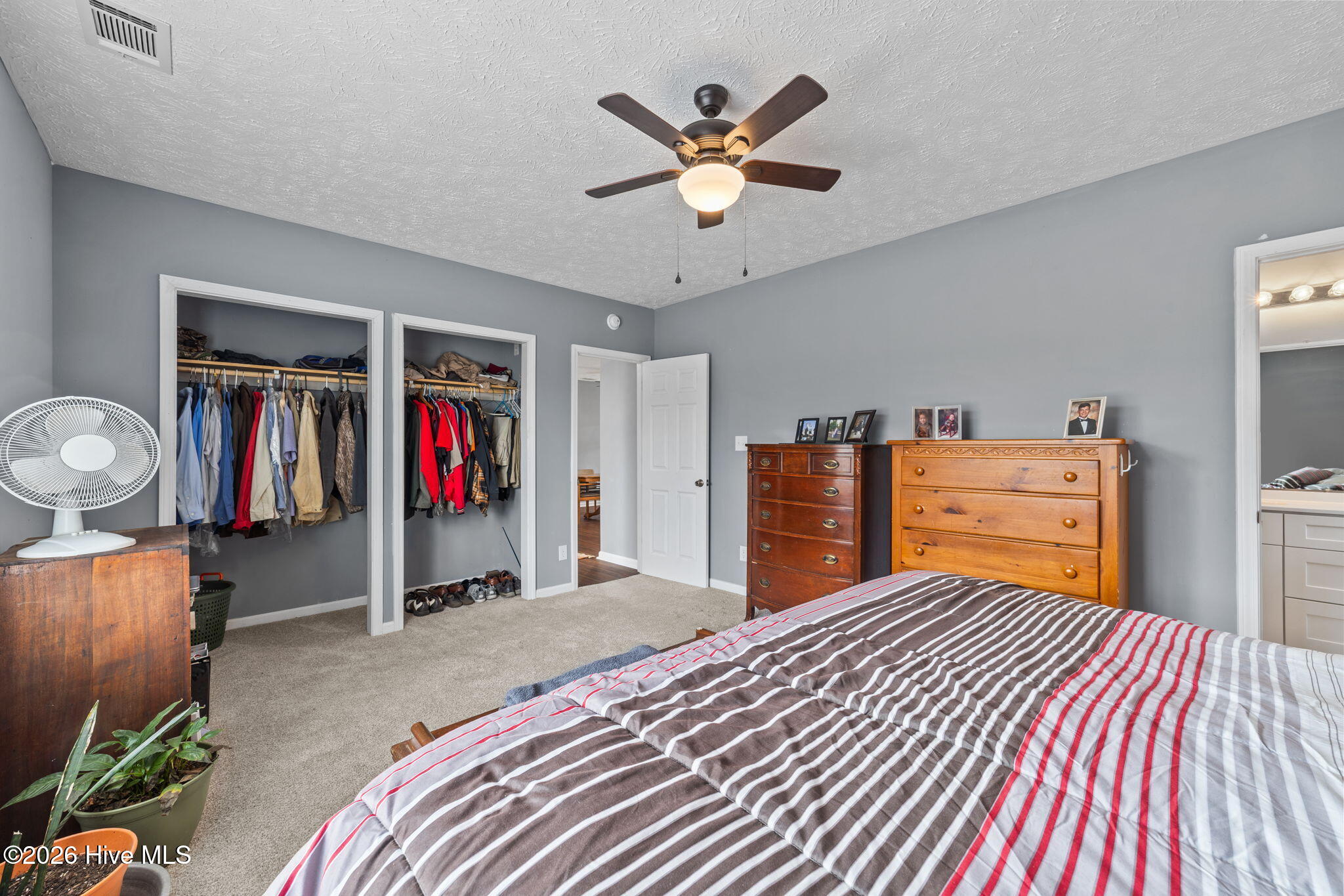 100559045 | Photo 12