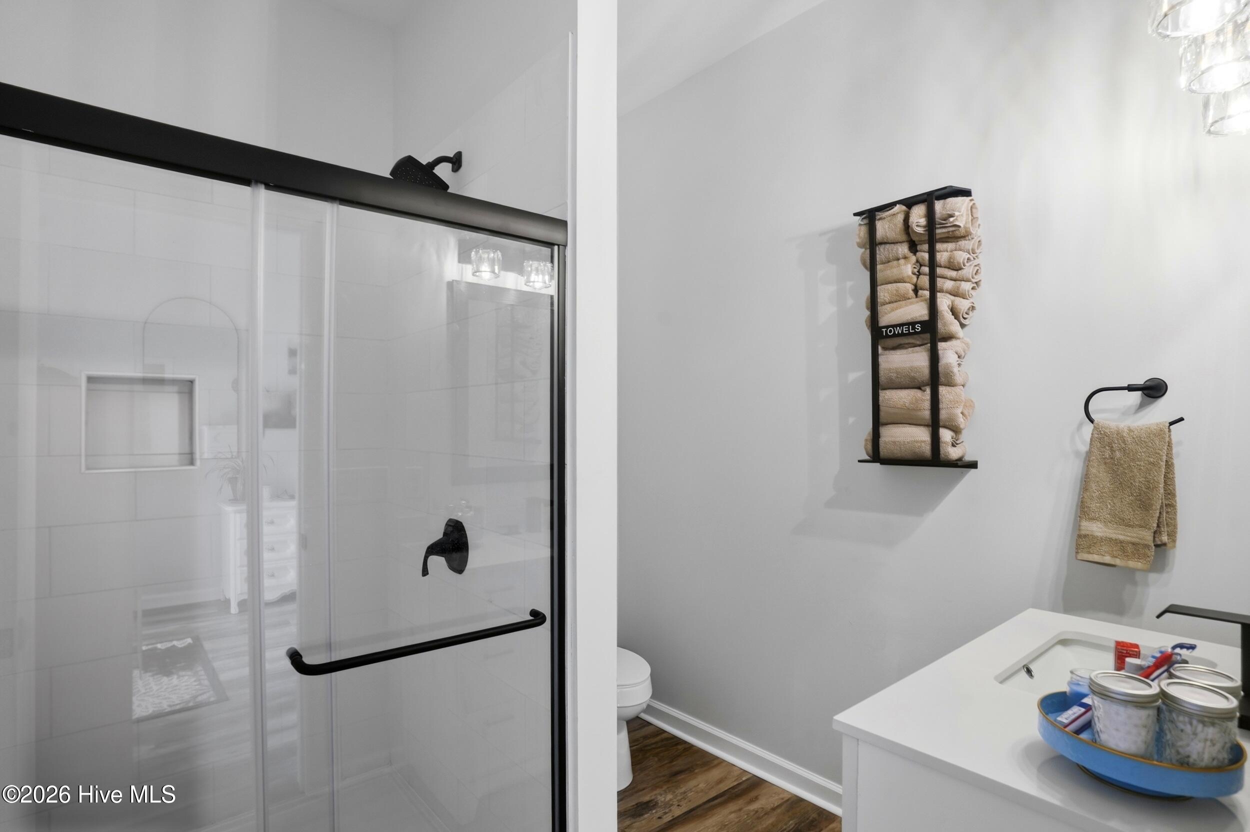 100561459 | Photo 20