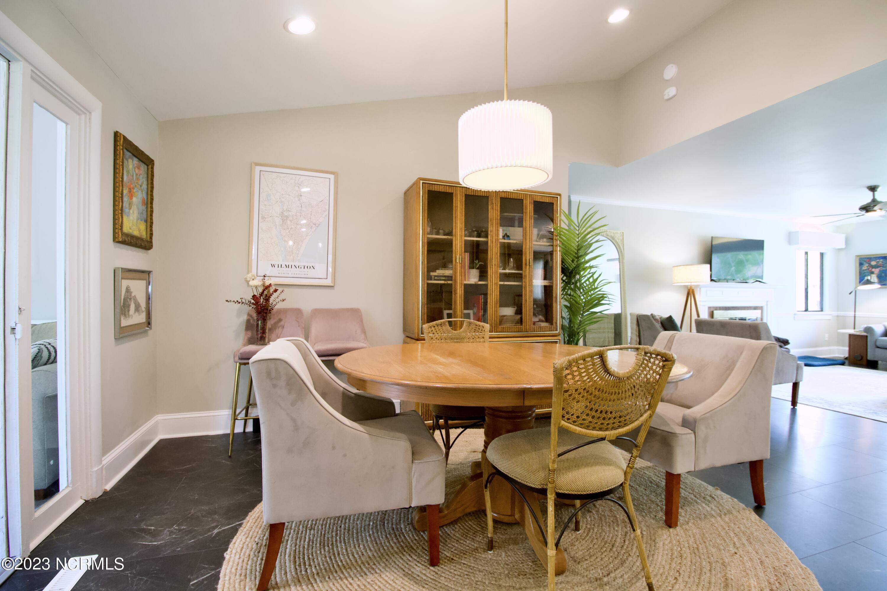 100552600 | Photo 10