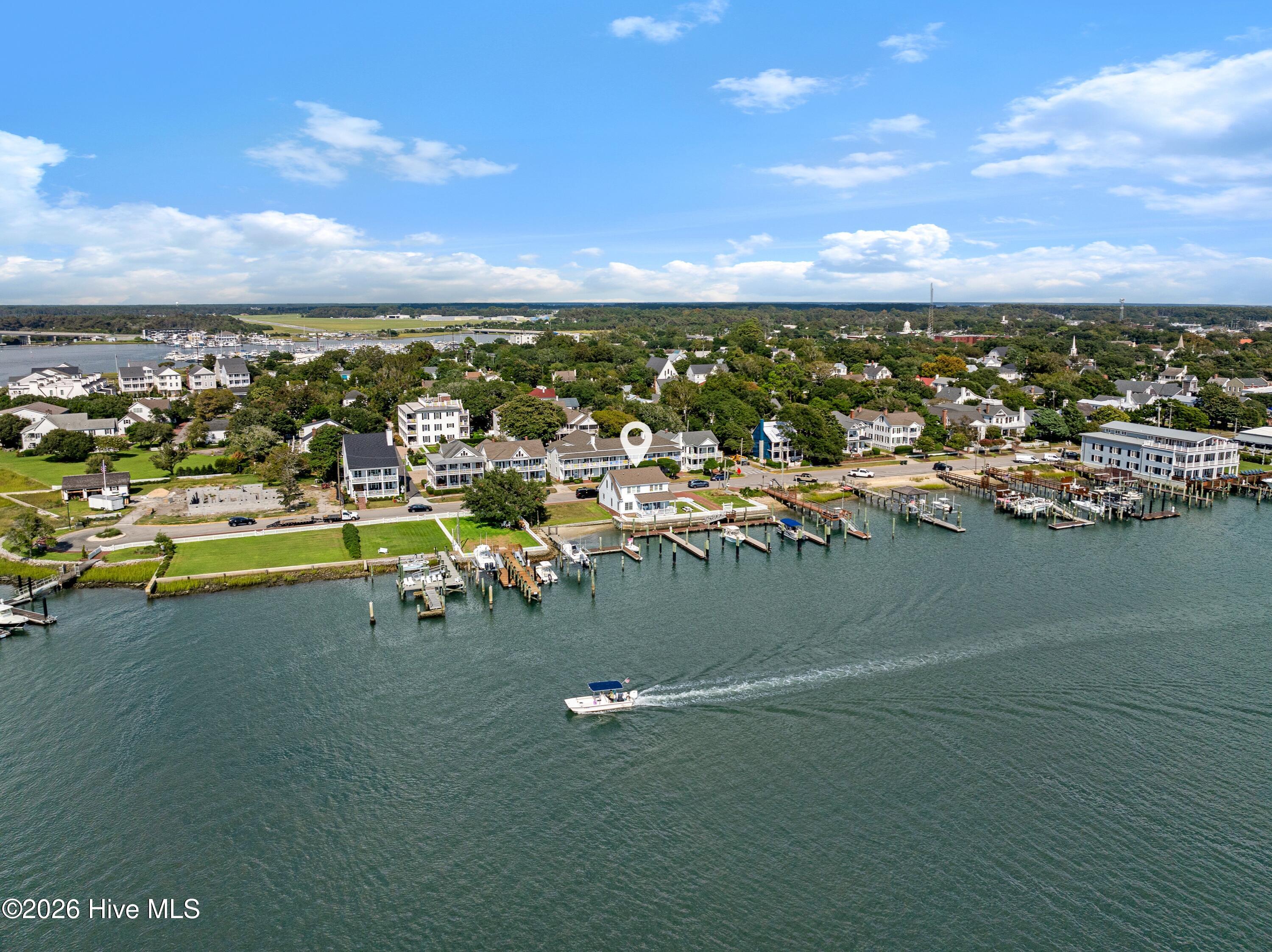 122 Front Street & Slip,Beaufort