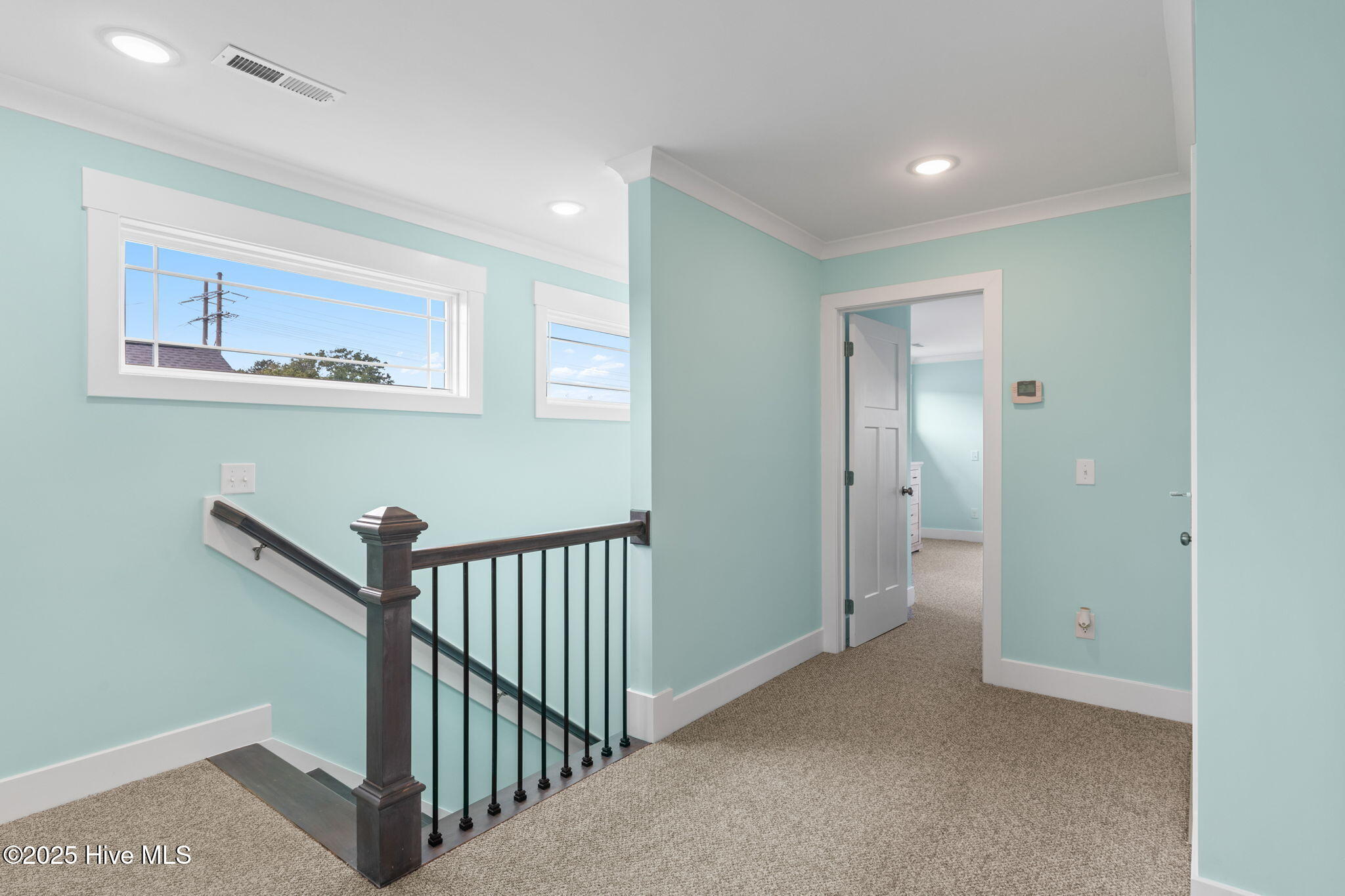 100527753 | Photo 68