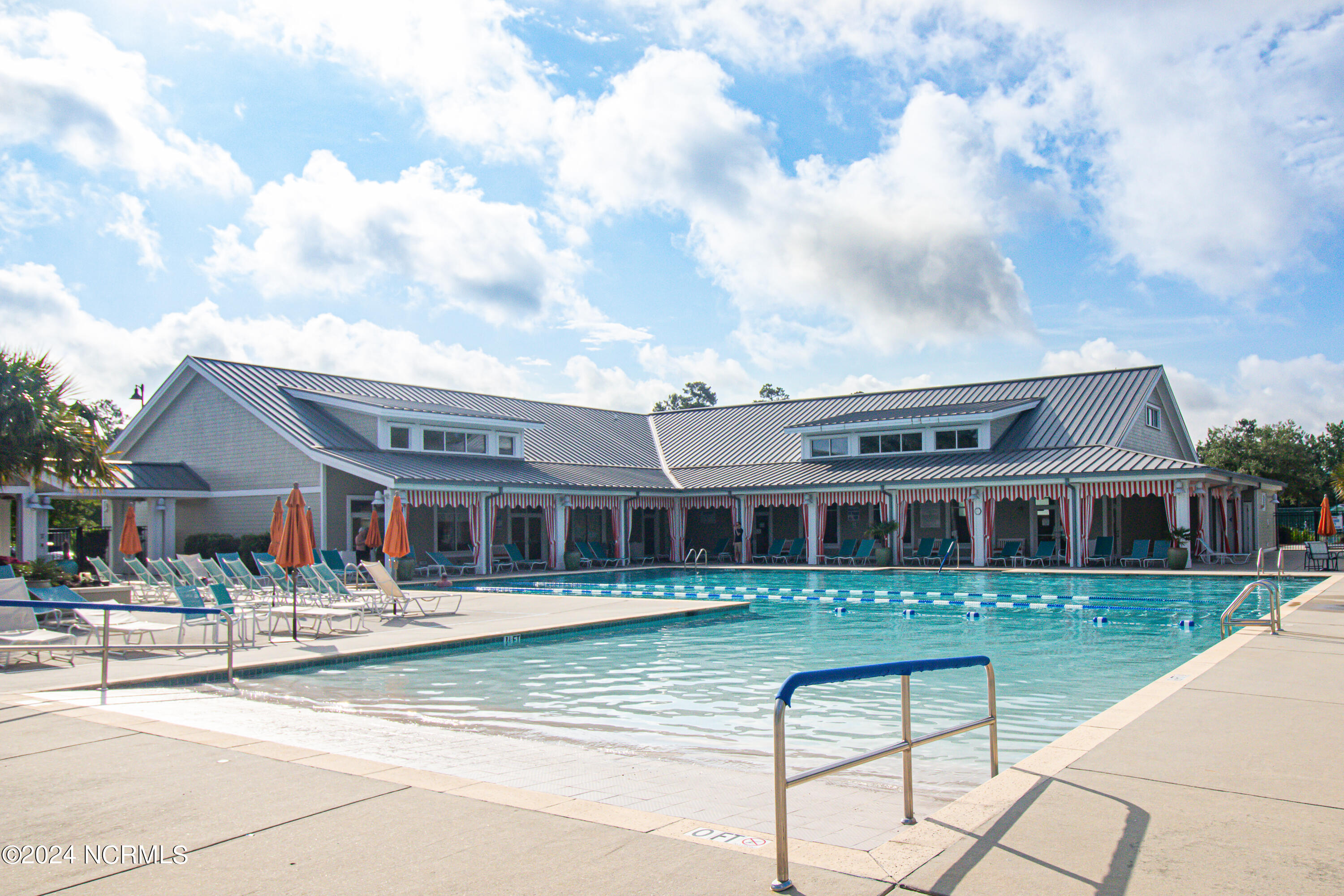 100540781 | Photo 13