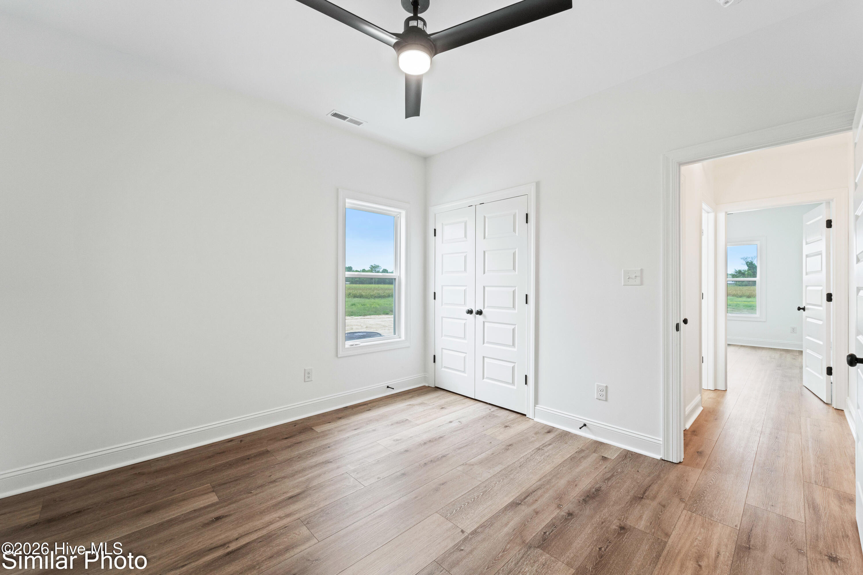 100554936 | Photo 38