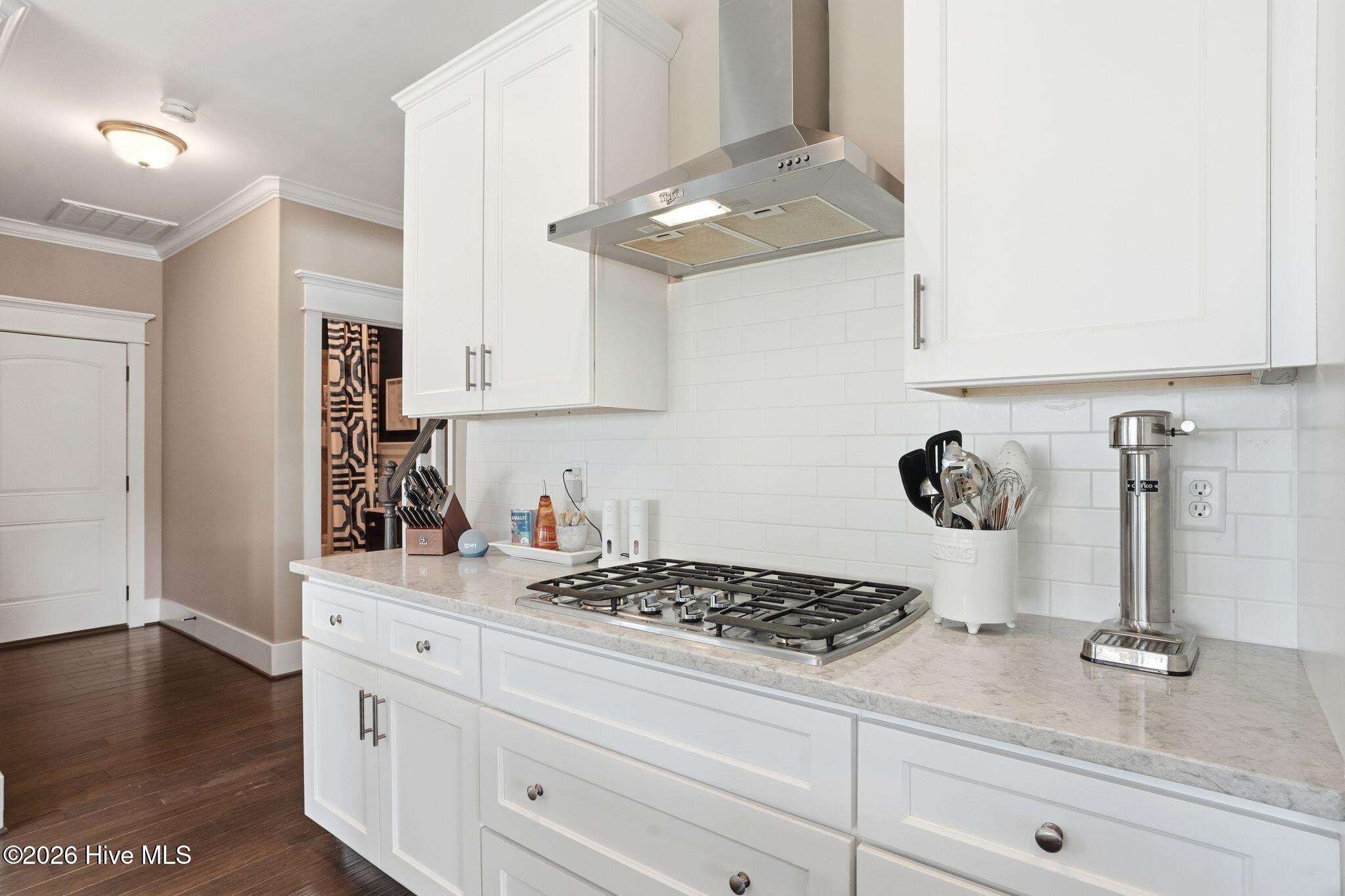 100559080 | Photo 30