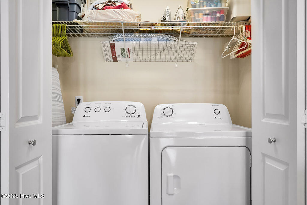 100531900 | Photo 21