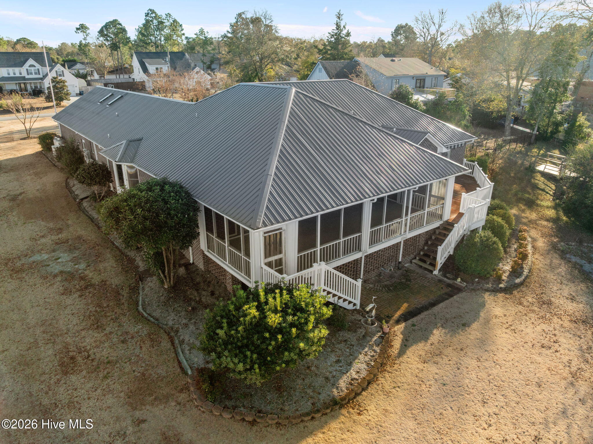 100542324 | Photo 18