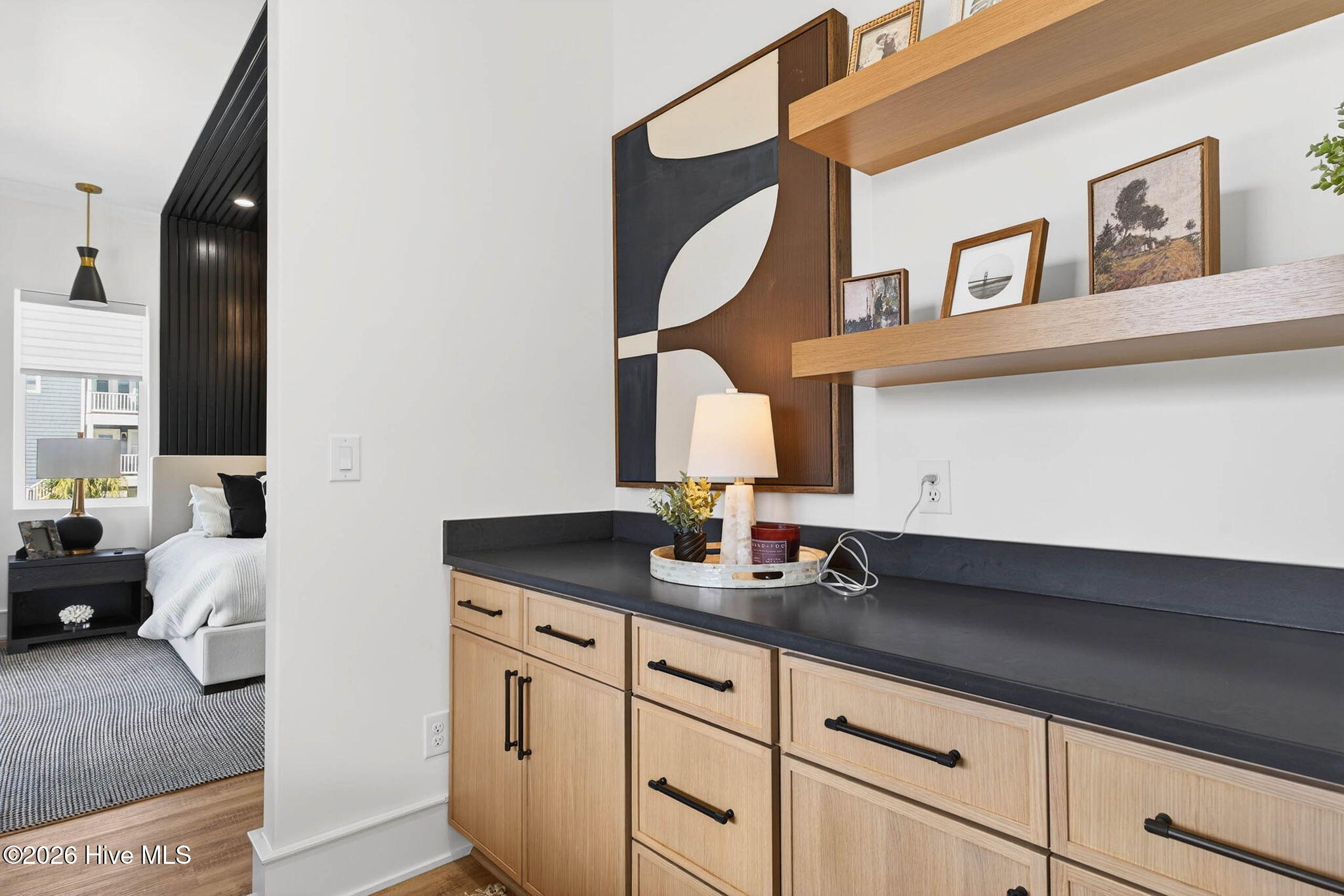 100565153 | Photo 36