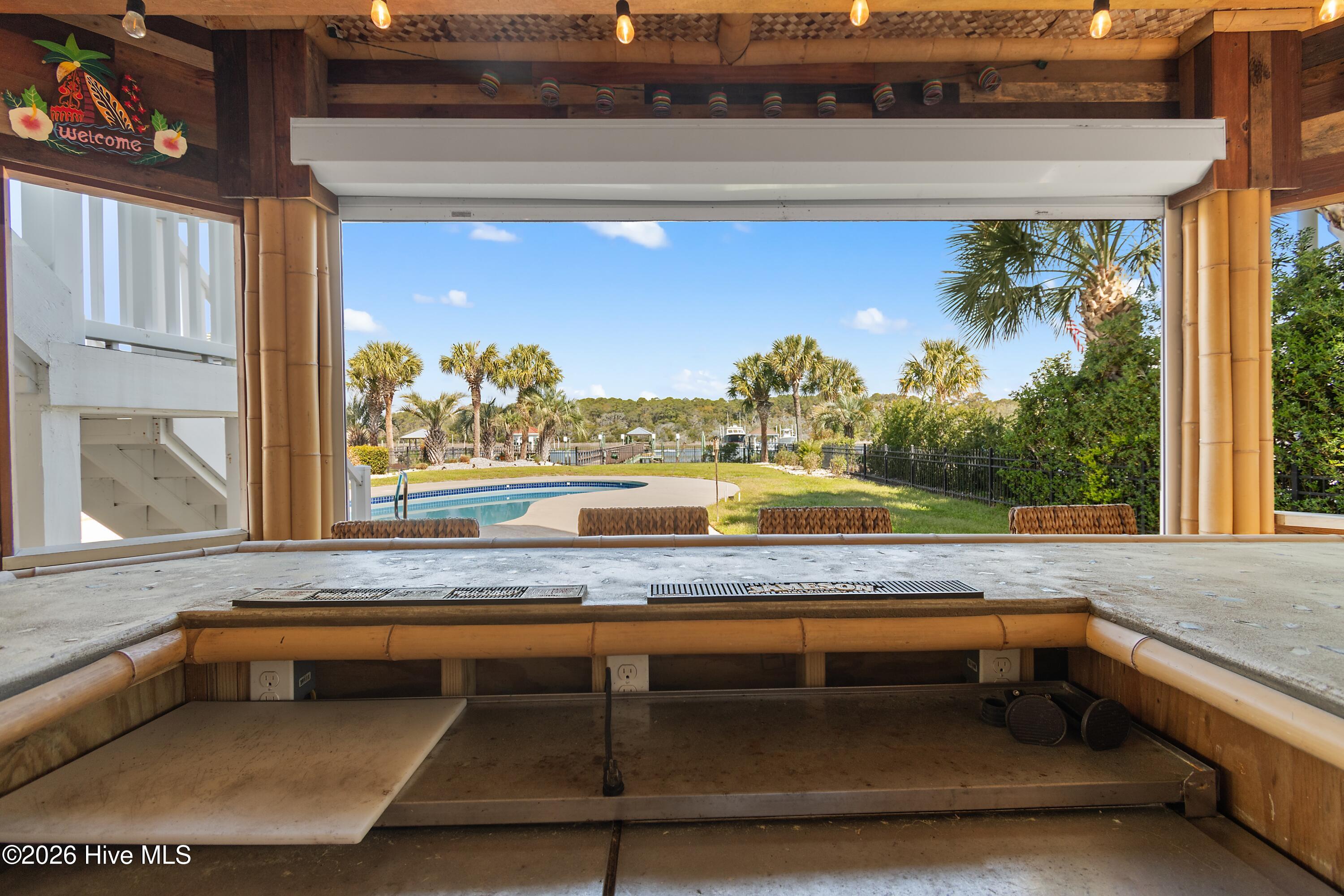 100566574 | Photo 70