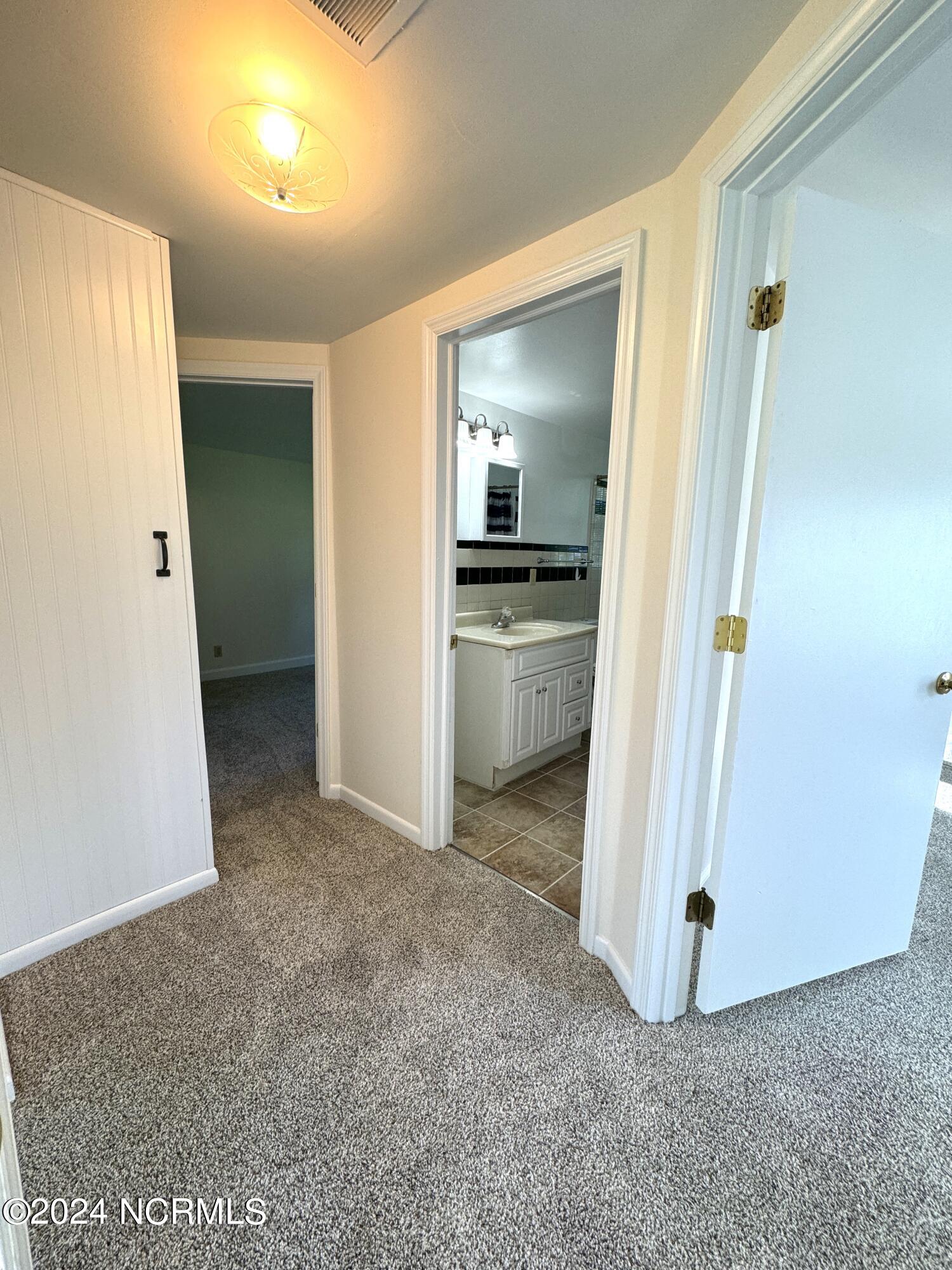 100545220 | Photo 17