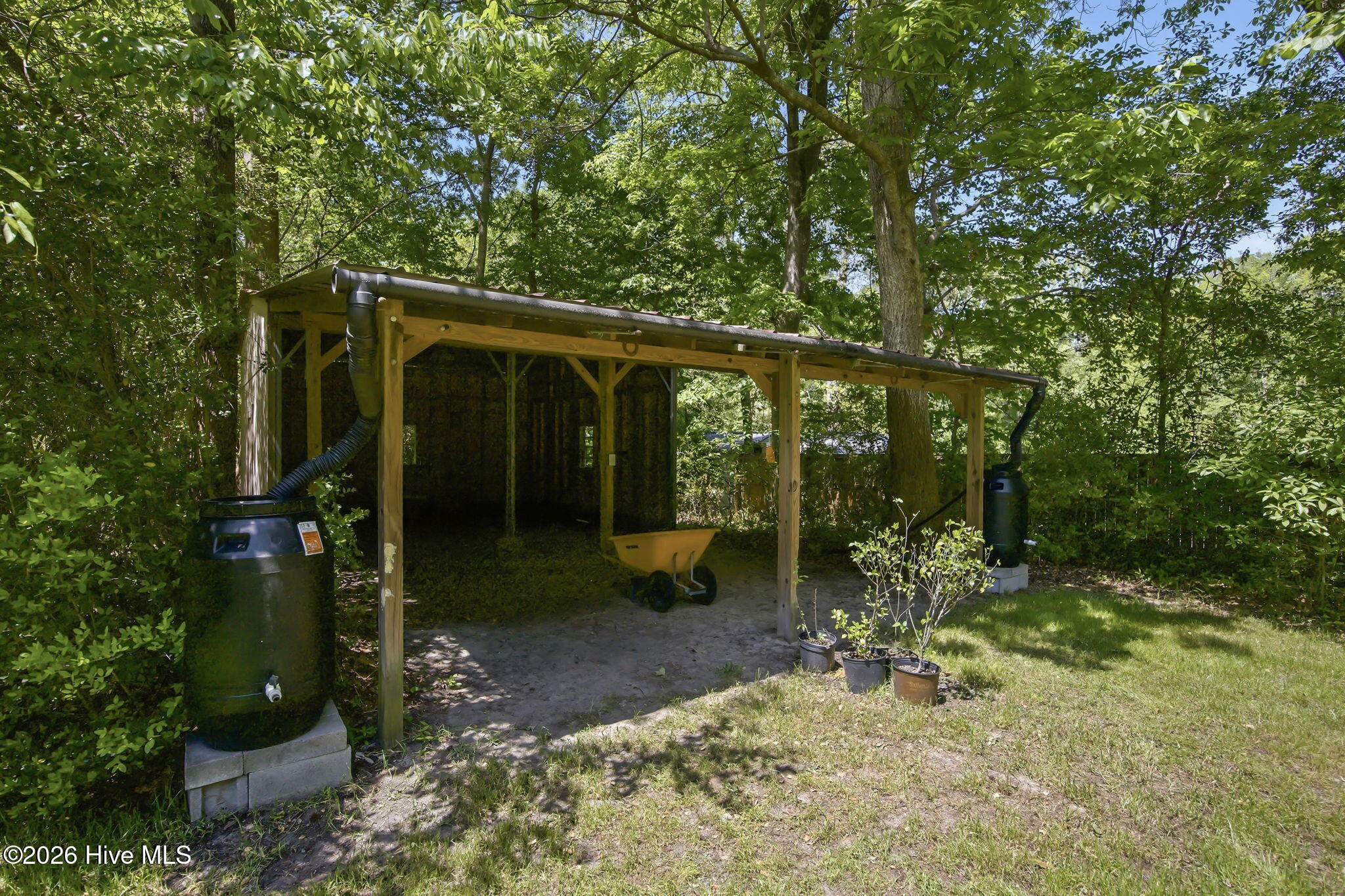 100569469 | Photo 54