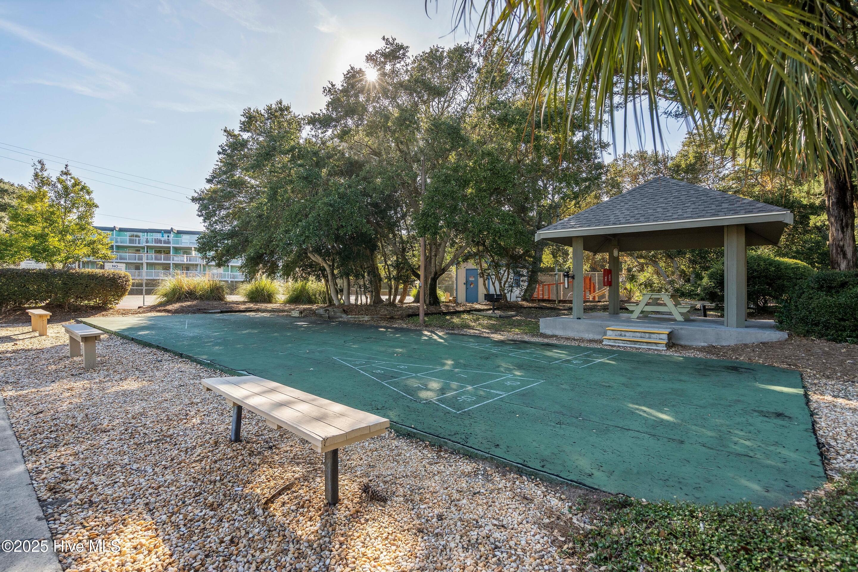 100532800 | Photo 63