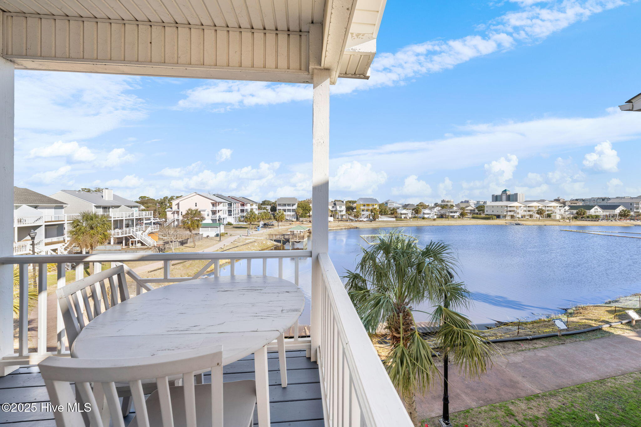 100526205 | Photo 46