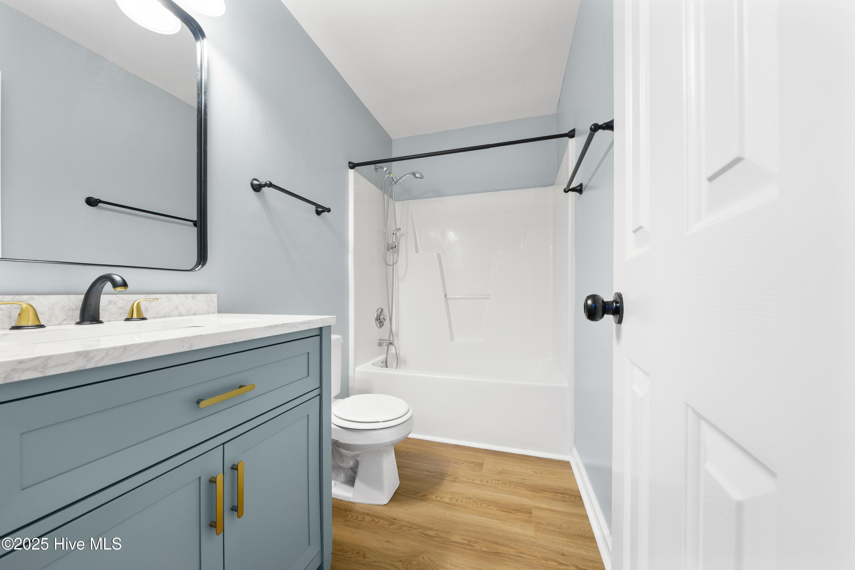 100531381 | Photo 19