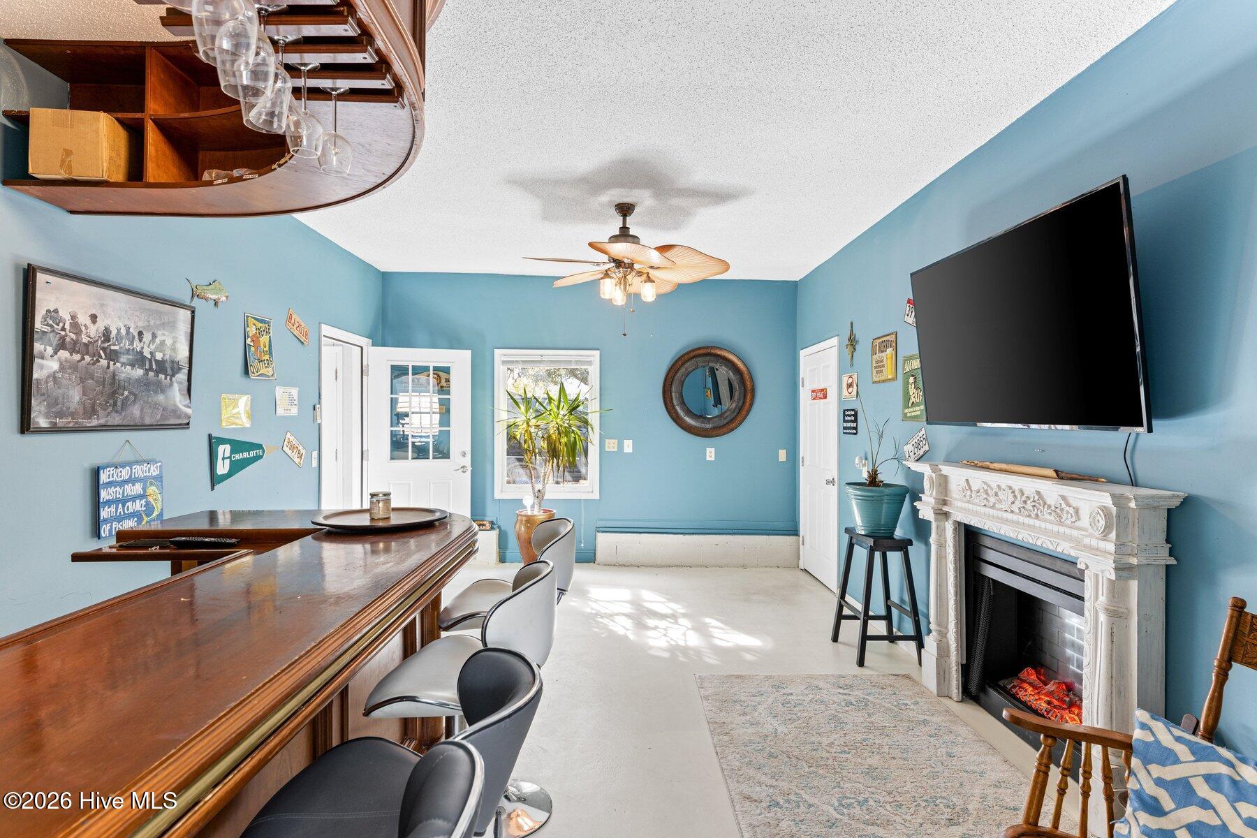 100551299 | Photo 52