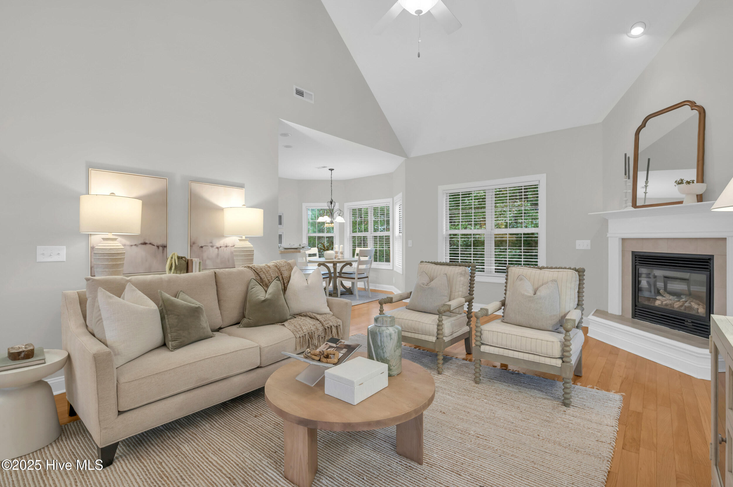 100539518 | Photo 10