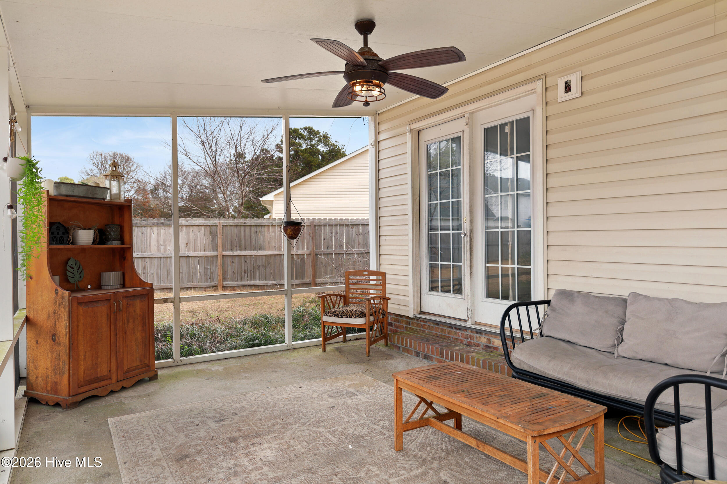 100551243 | Photo 28