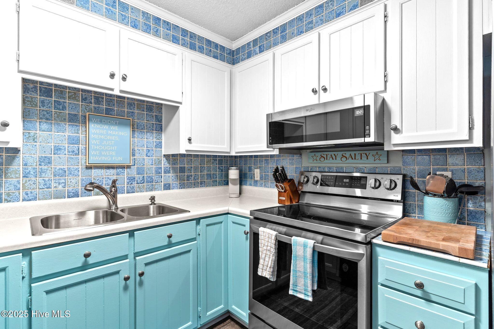 100530114 | Photo 20