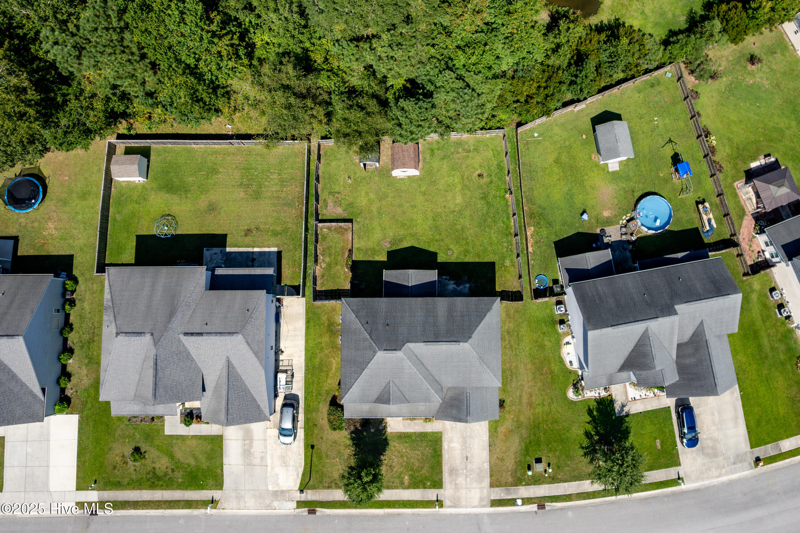 100534668 | Photo 42