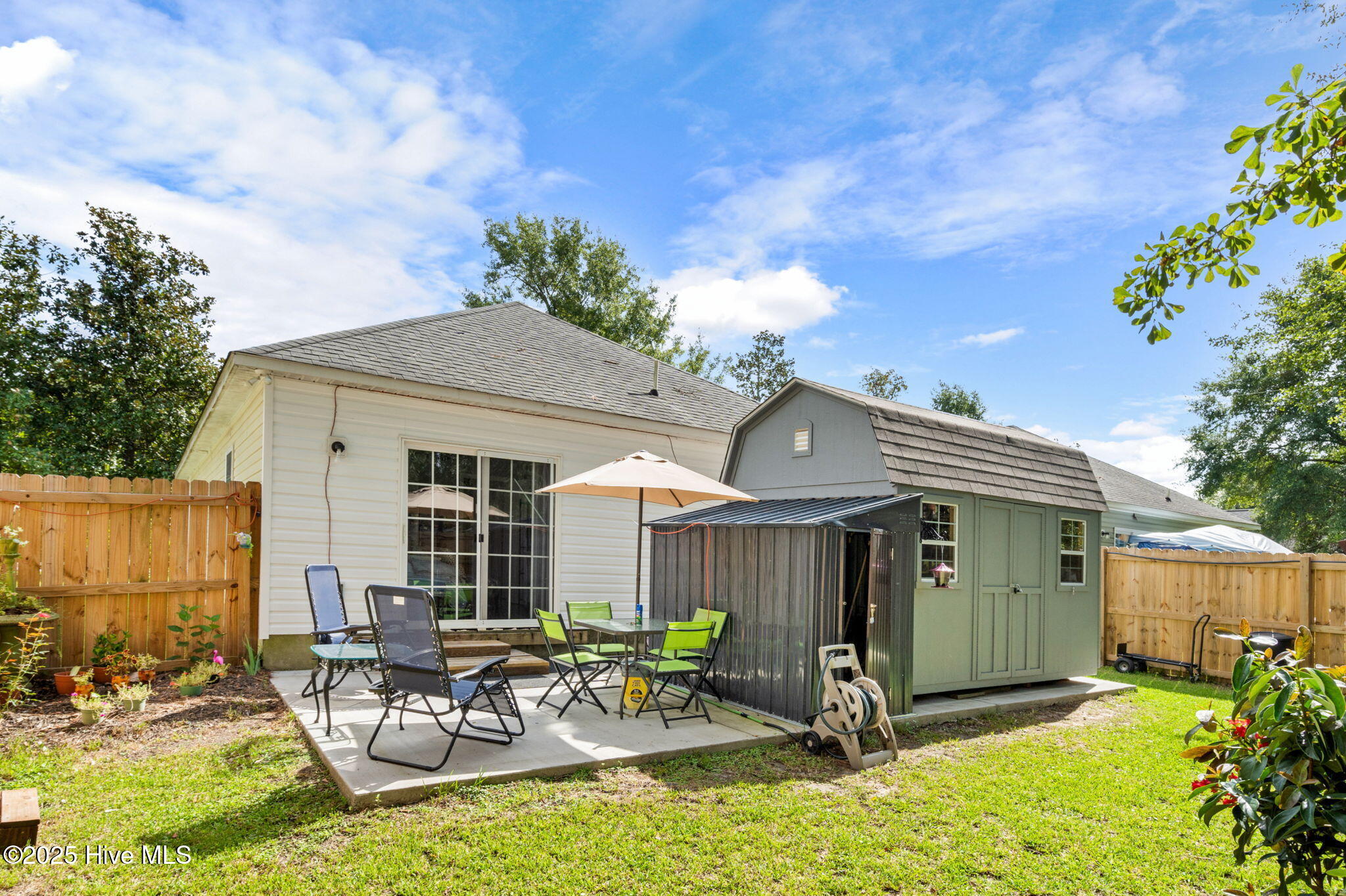 100526973 | Photo 41