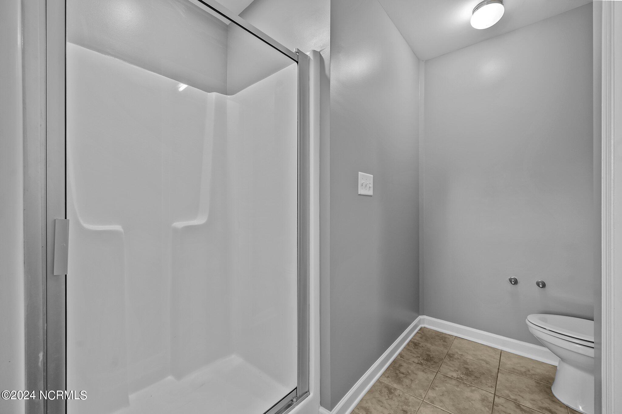 210 Wedgefield Circle,Maple Hill