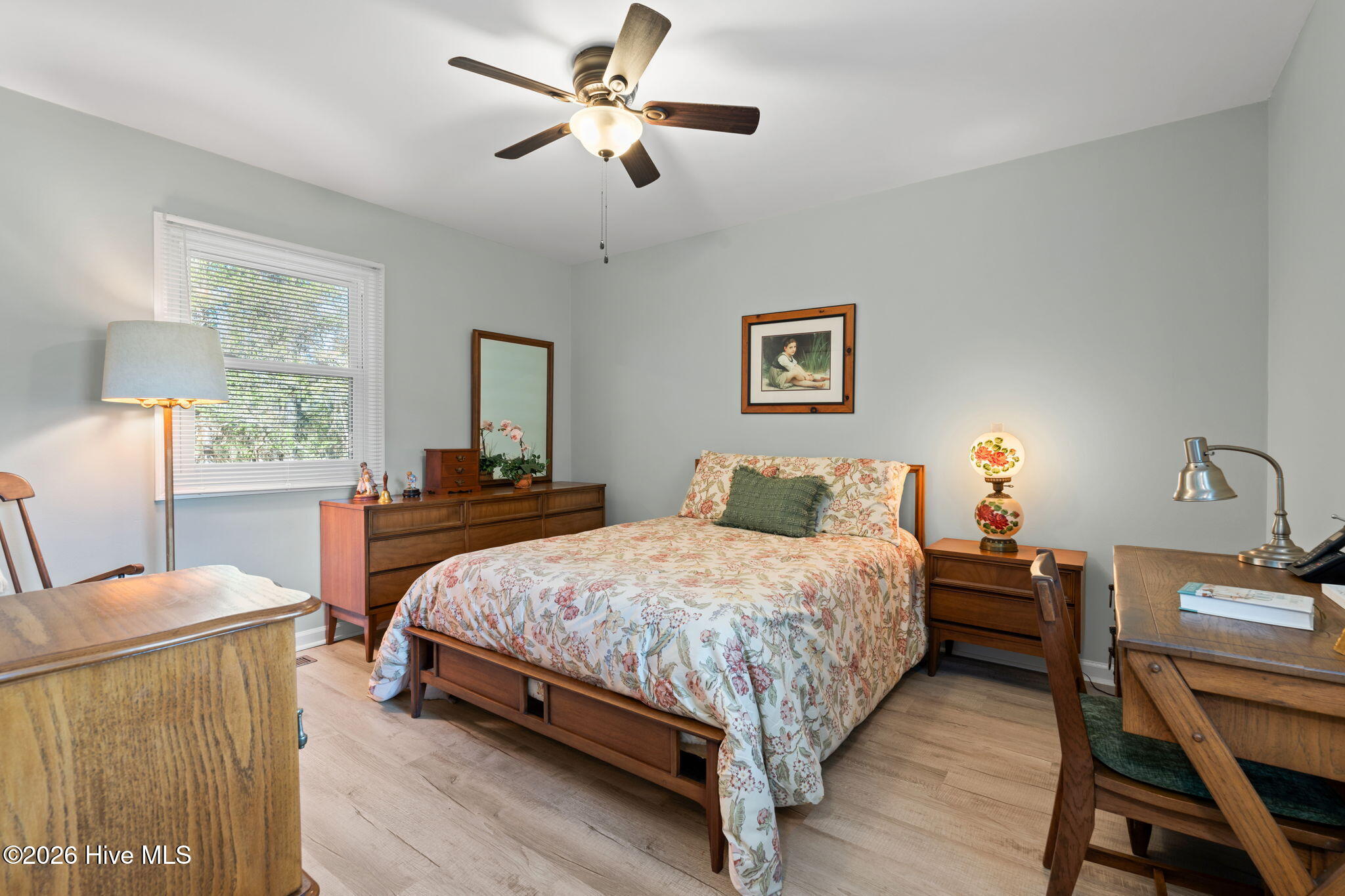 100563961 | Photo 22