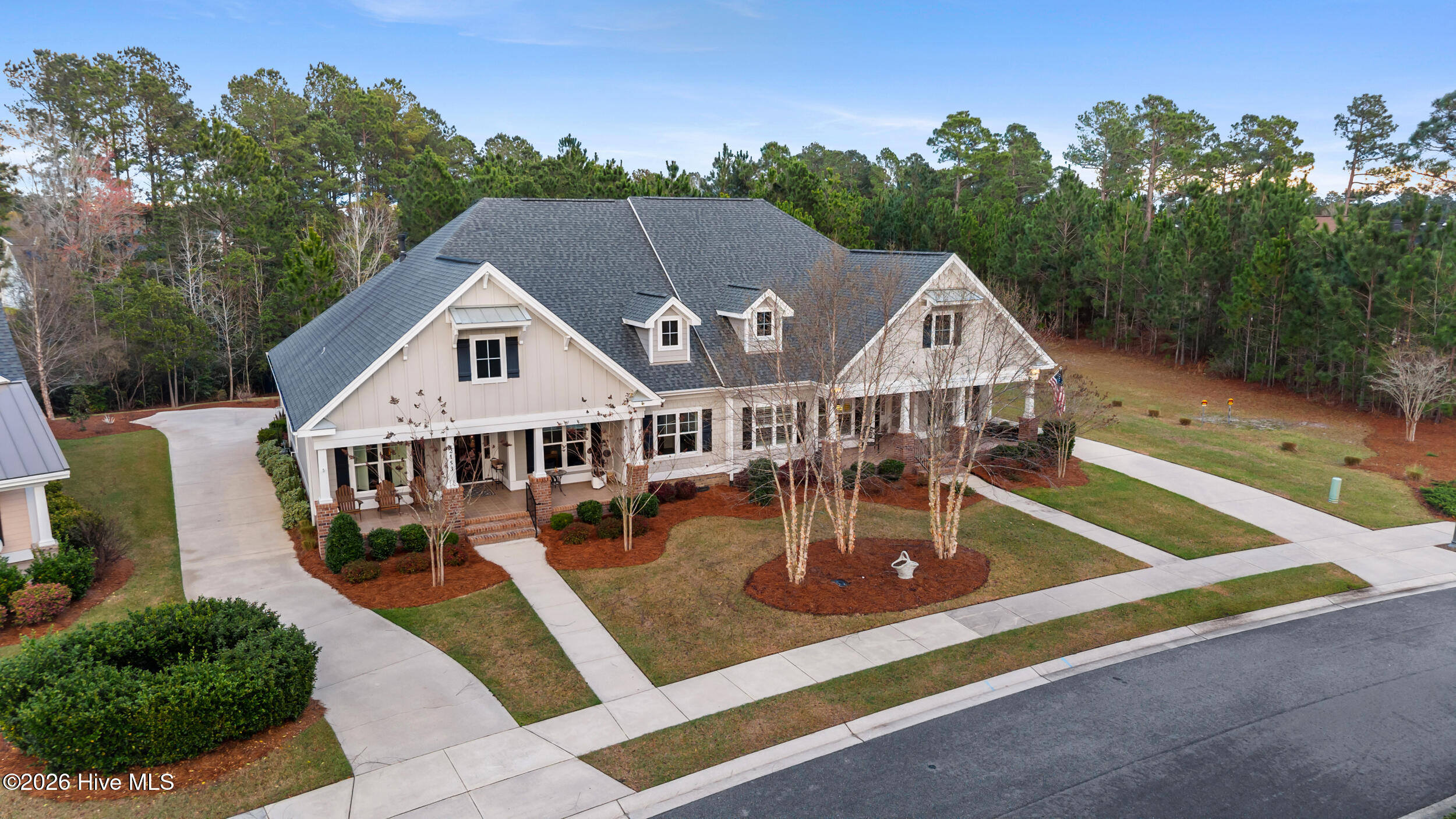 100561173 | Photo 53