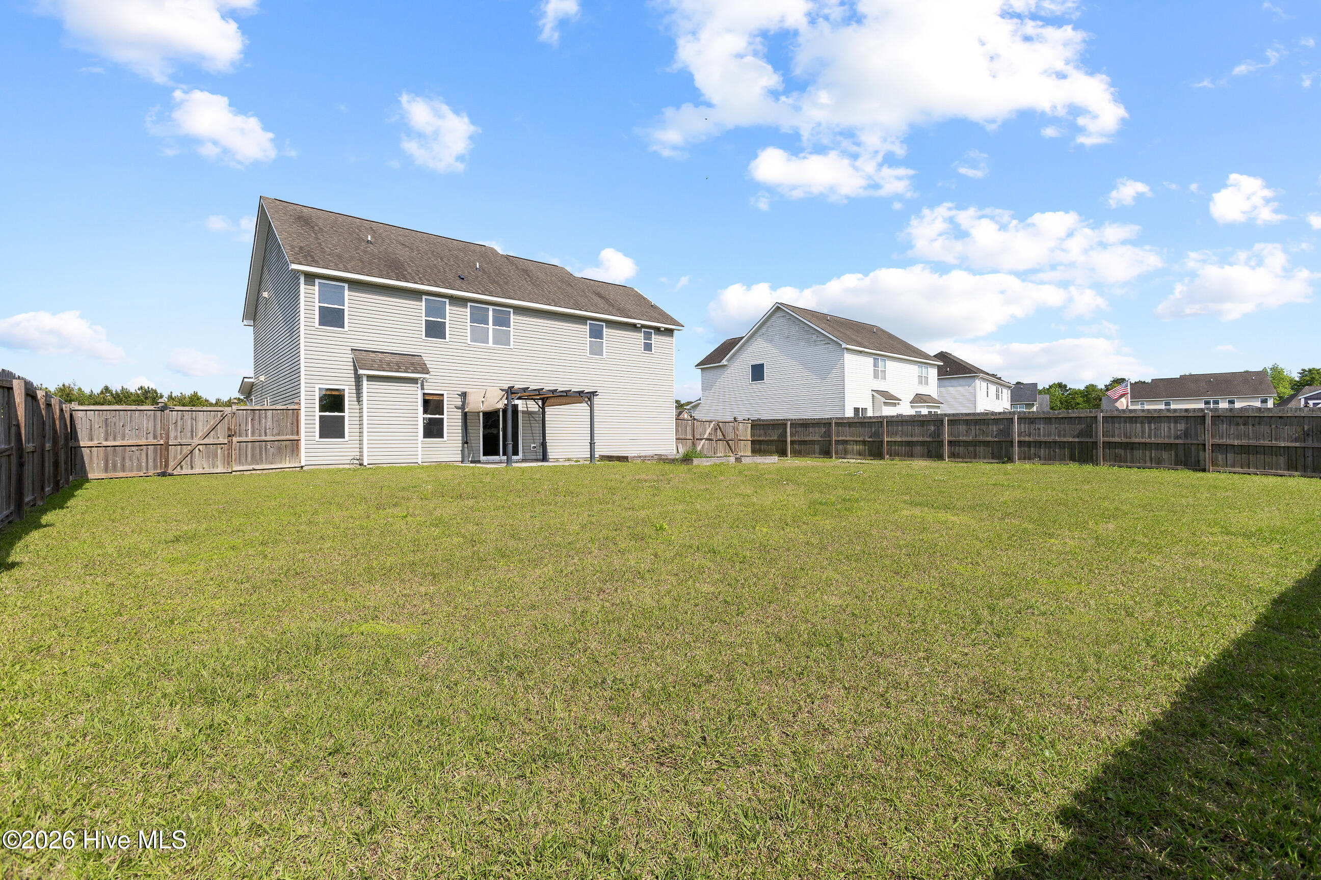 100567731 | Photo 34