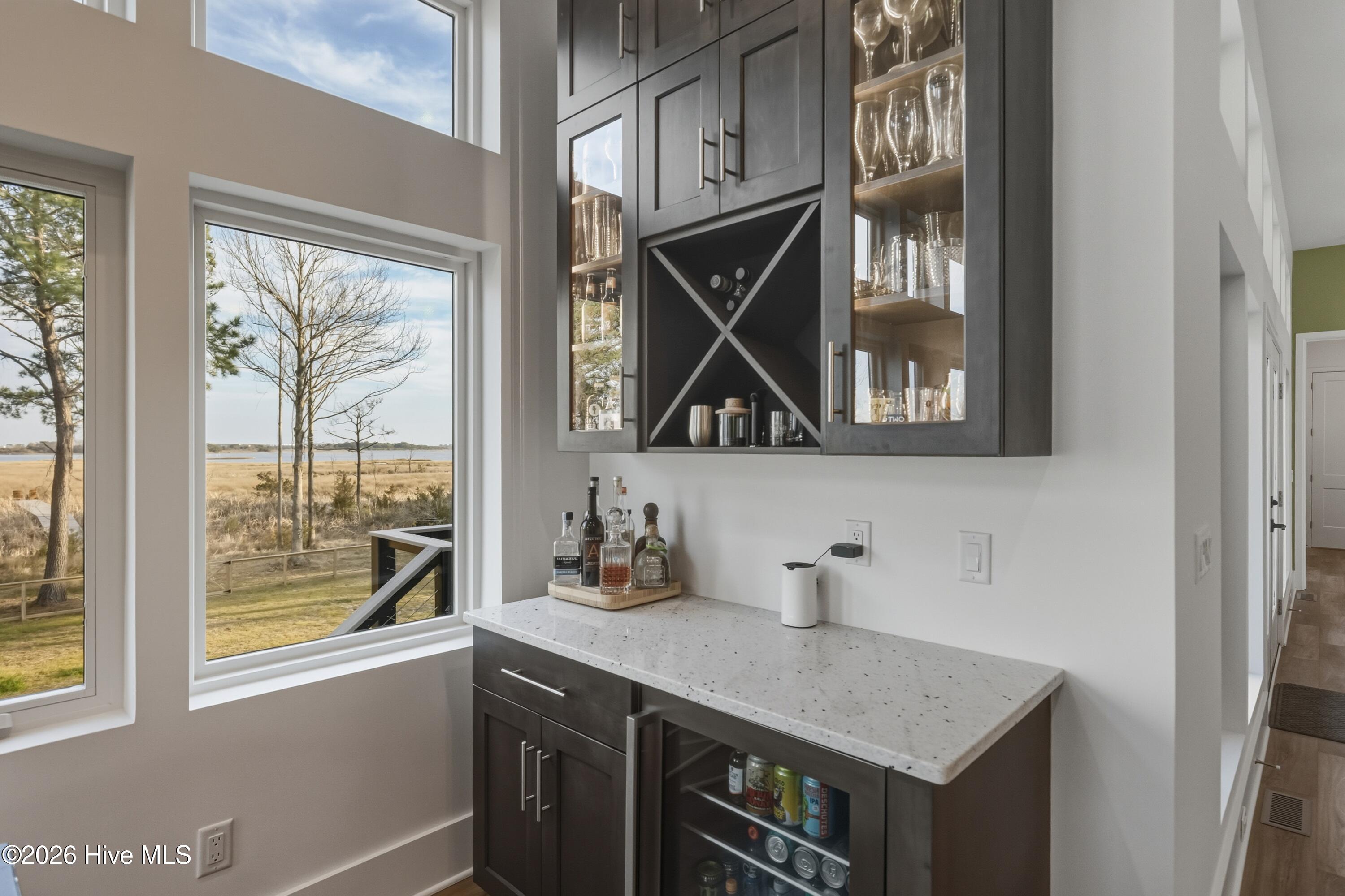 100554260 | Photo 21