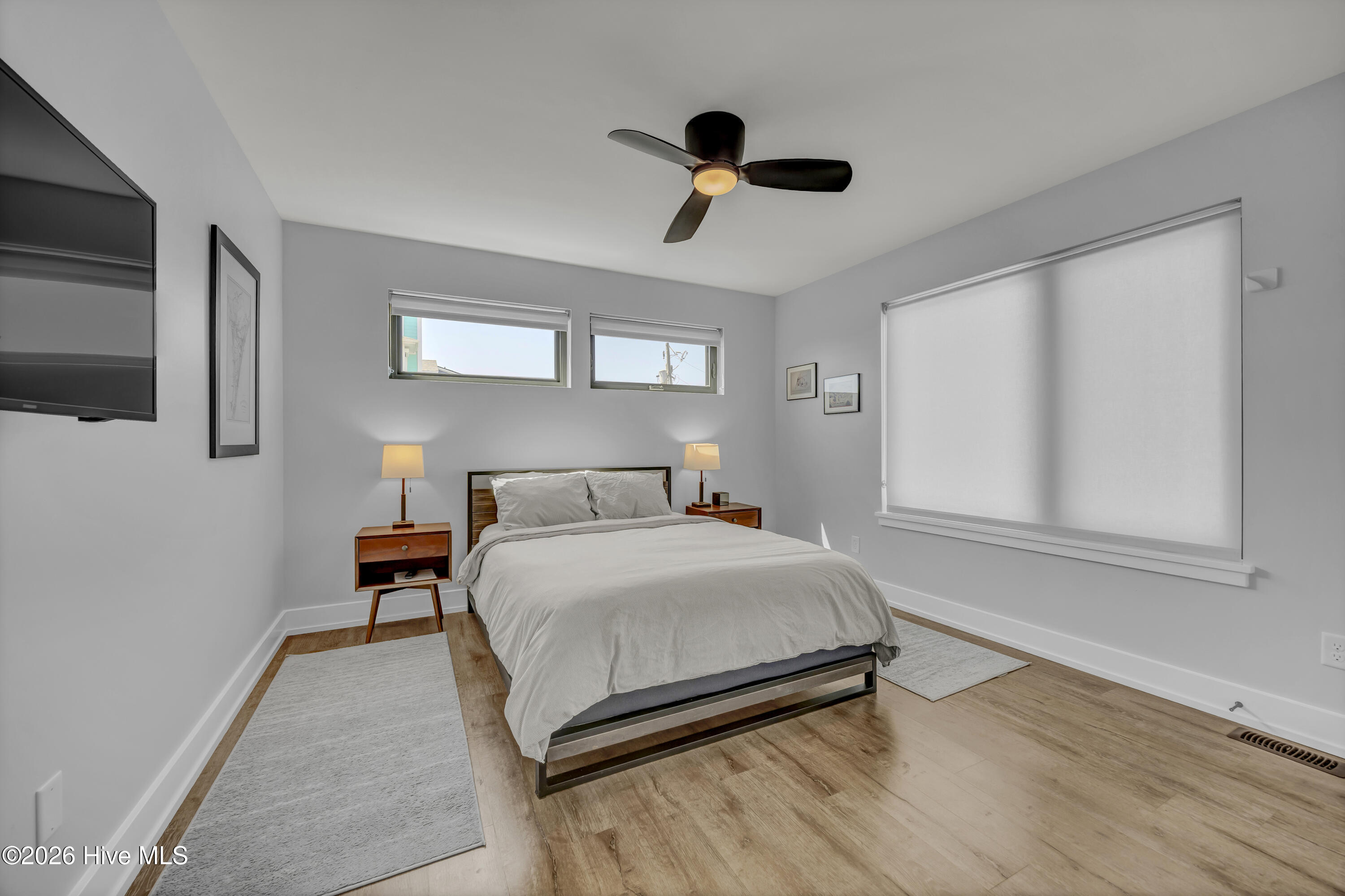 100565280 | Photo 72