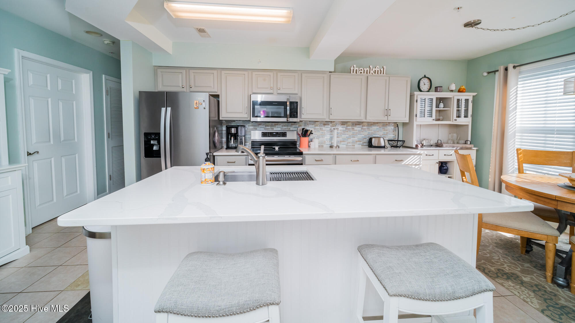 100543233 | Photo 13