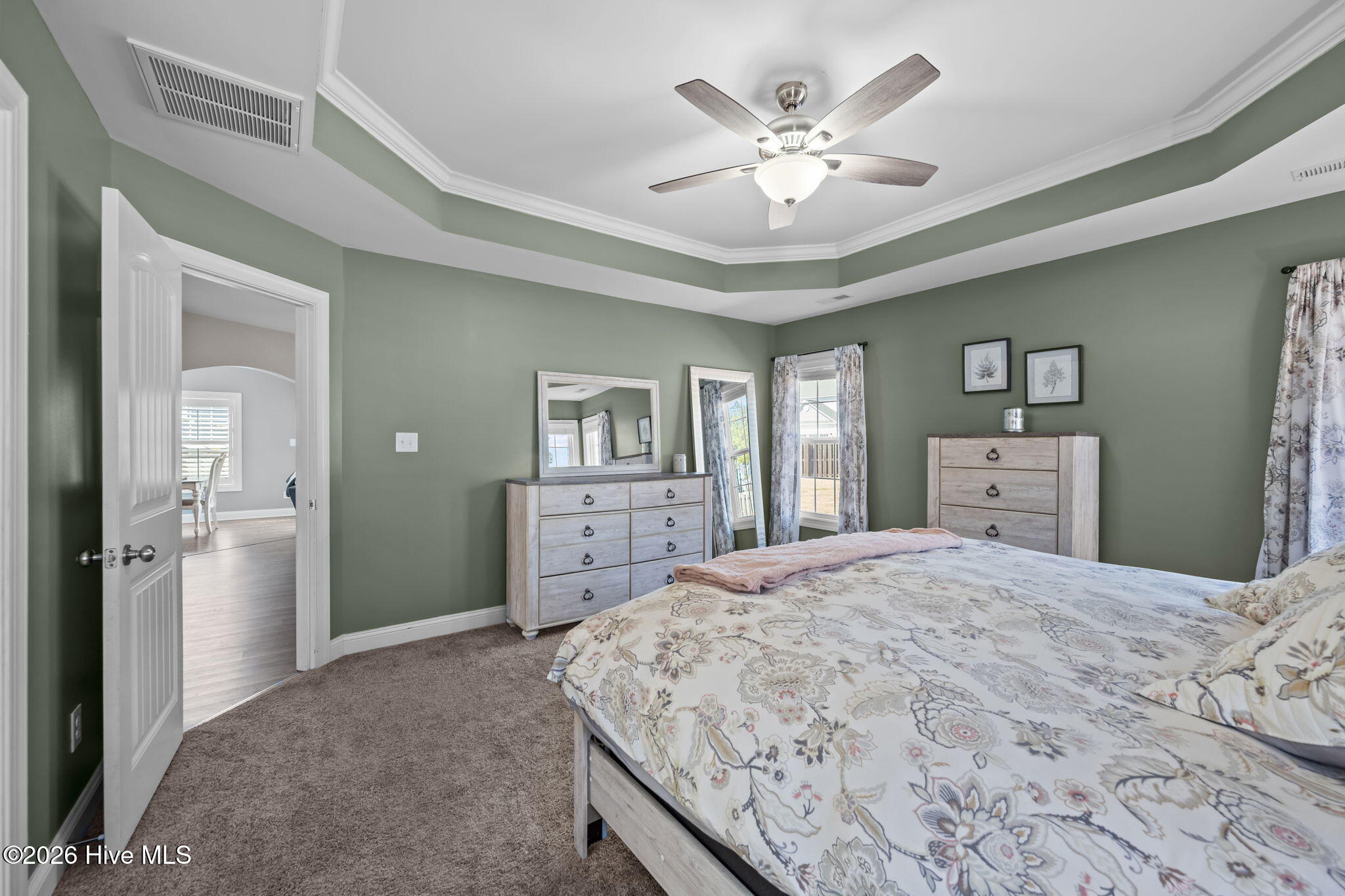 100557396 | Photo 19