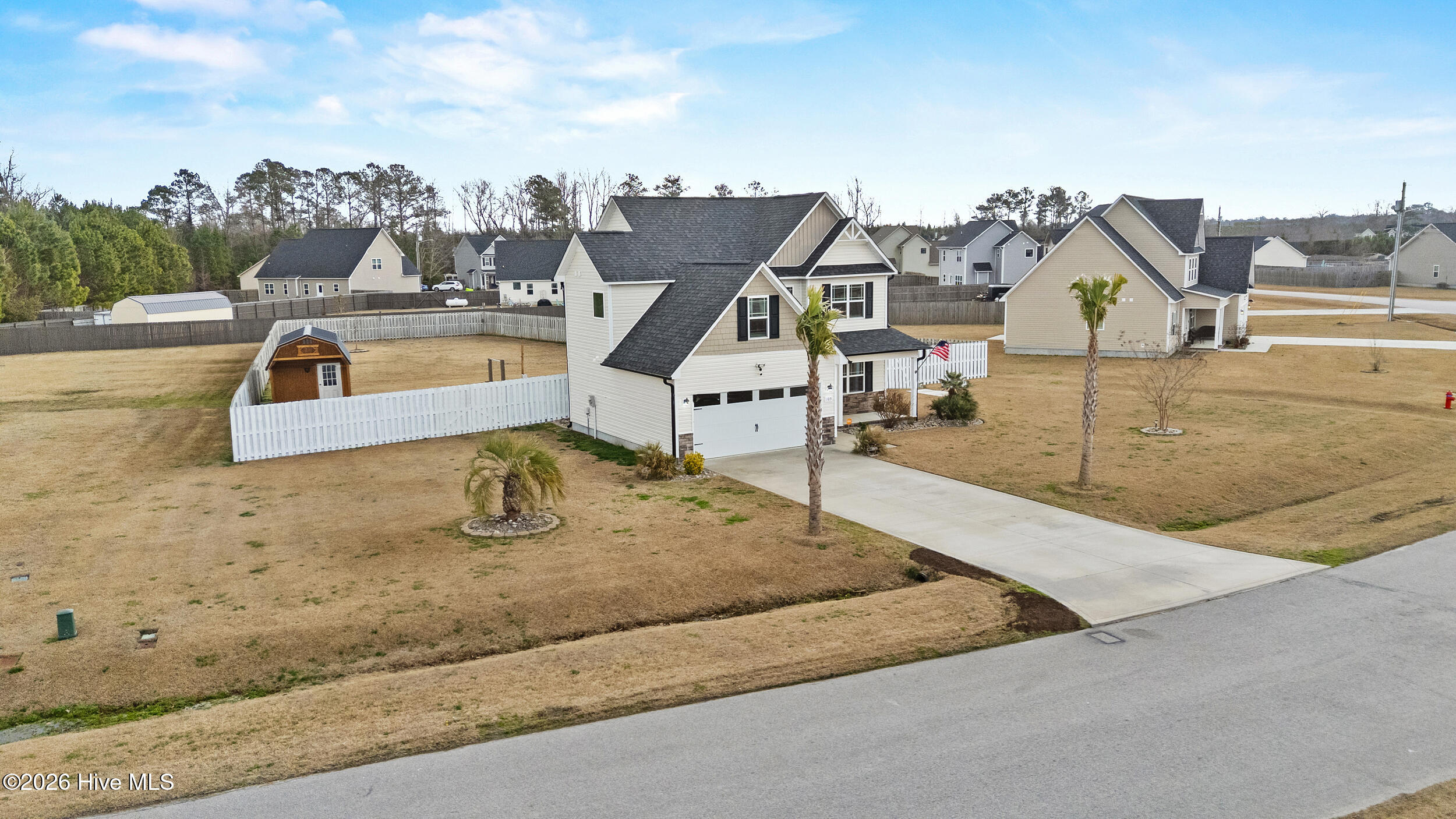 100556419 | Photo 47