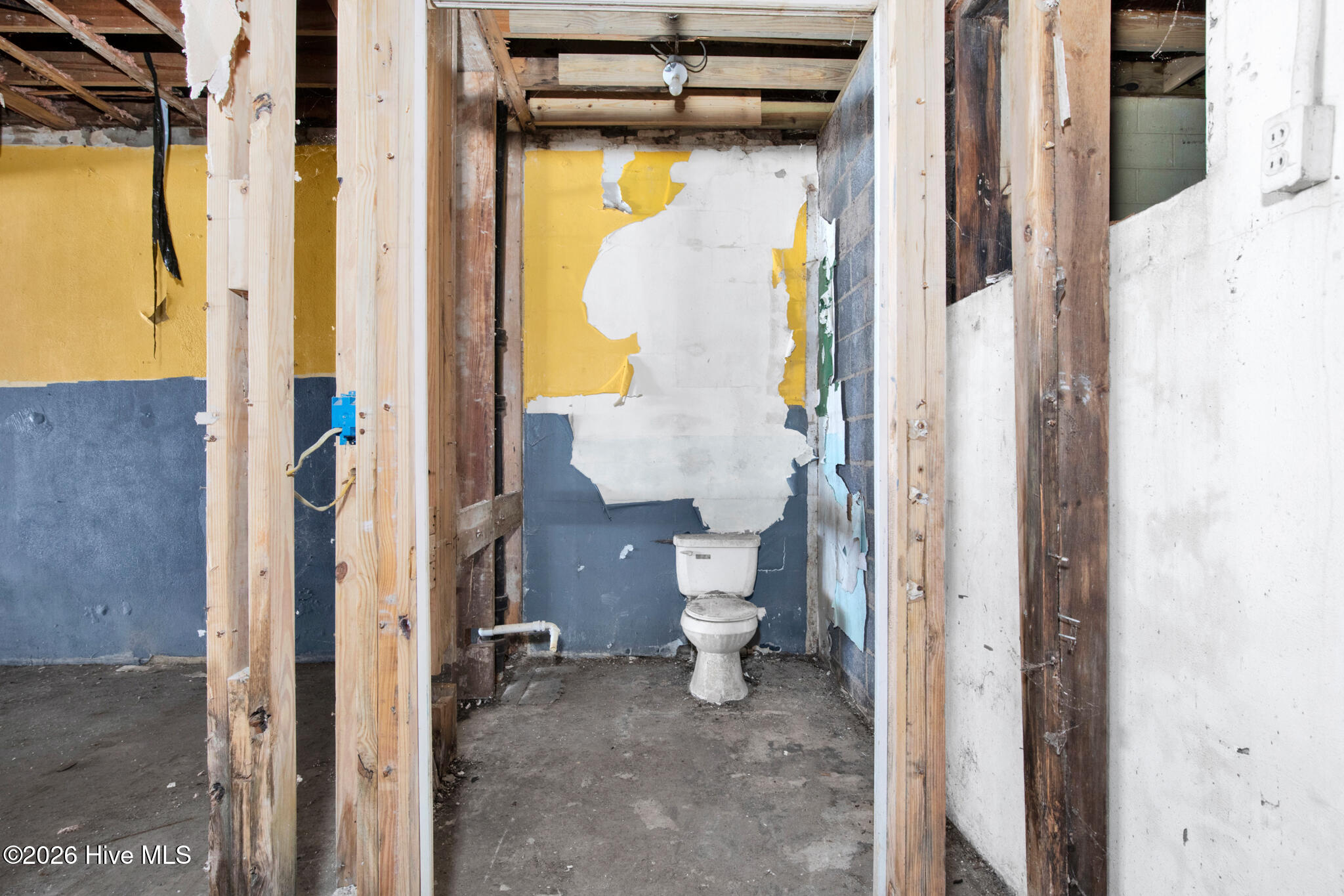 104 S Cypress Street, Elizabethtown(14 o