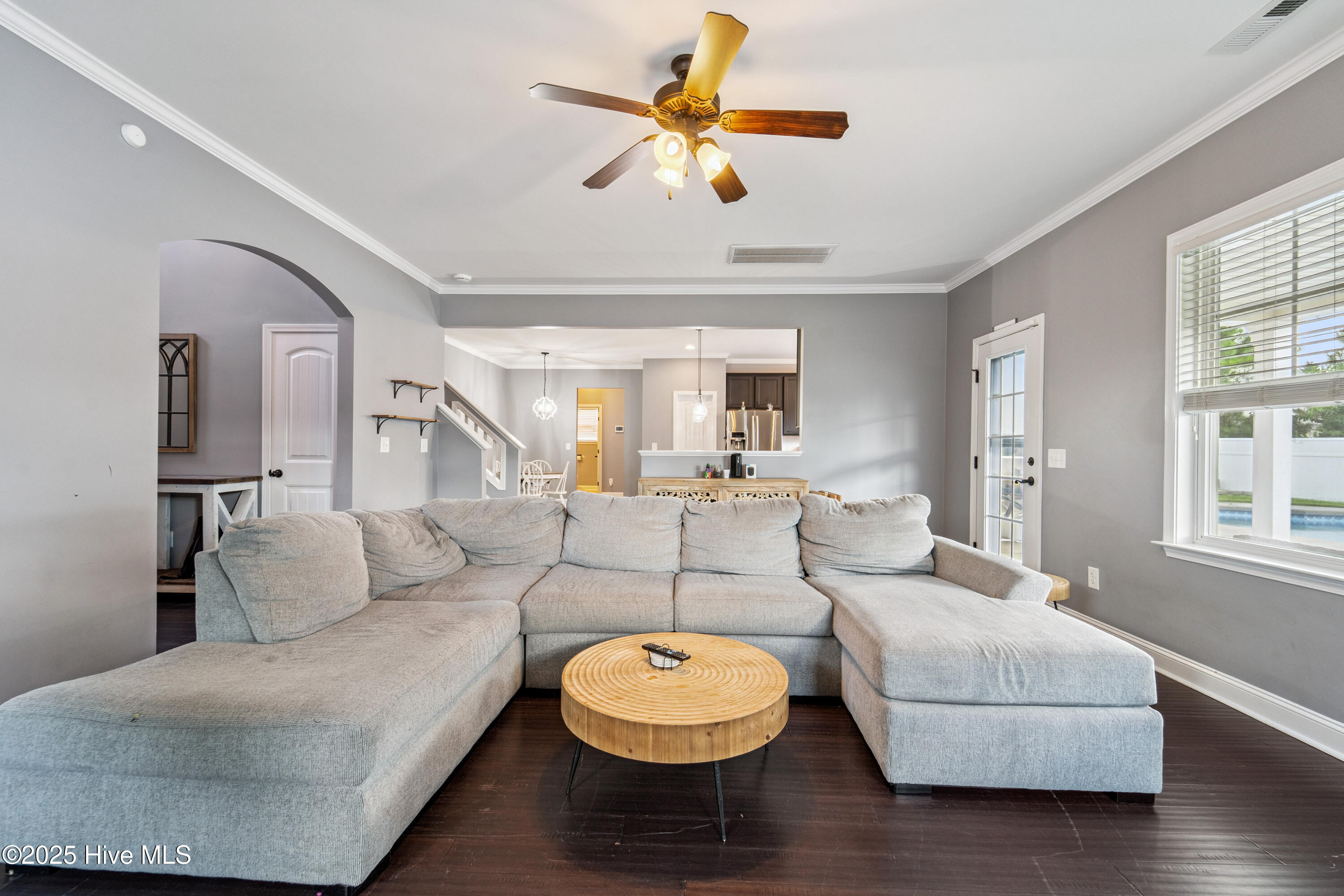 100516932 | Photo 22