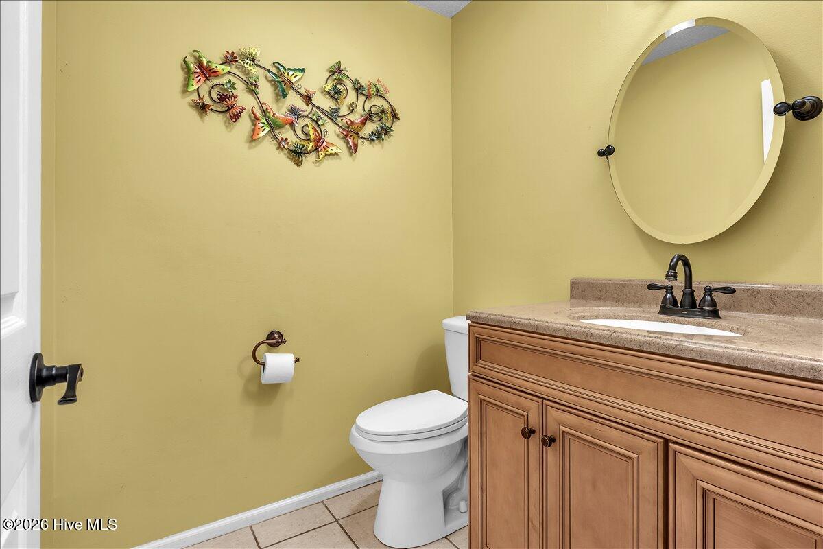 100566130 | Photo 19