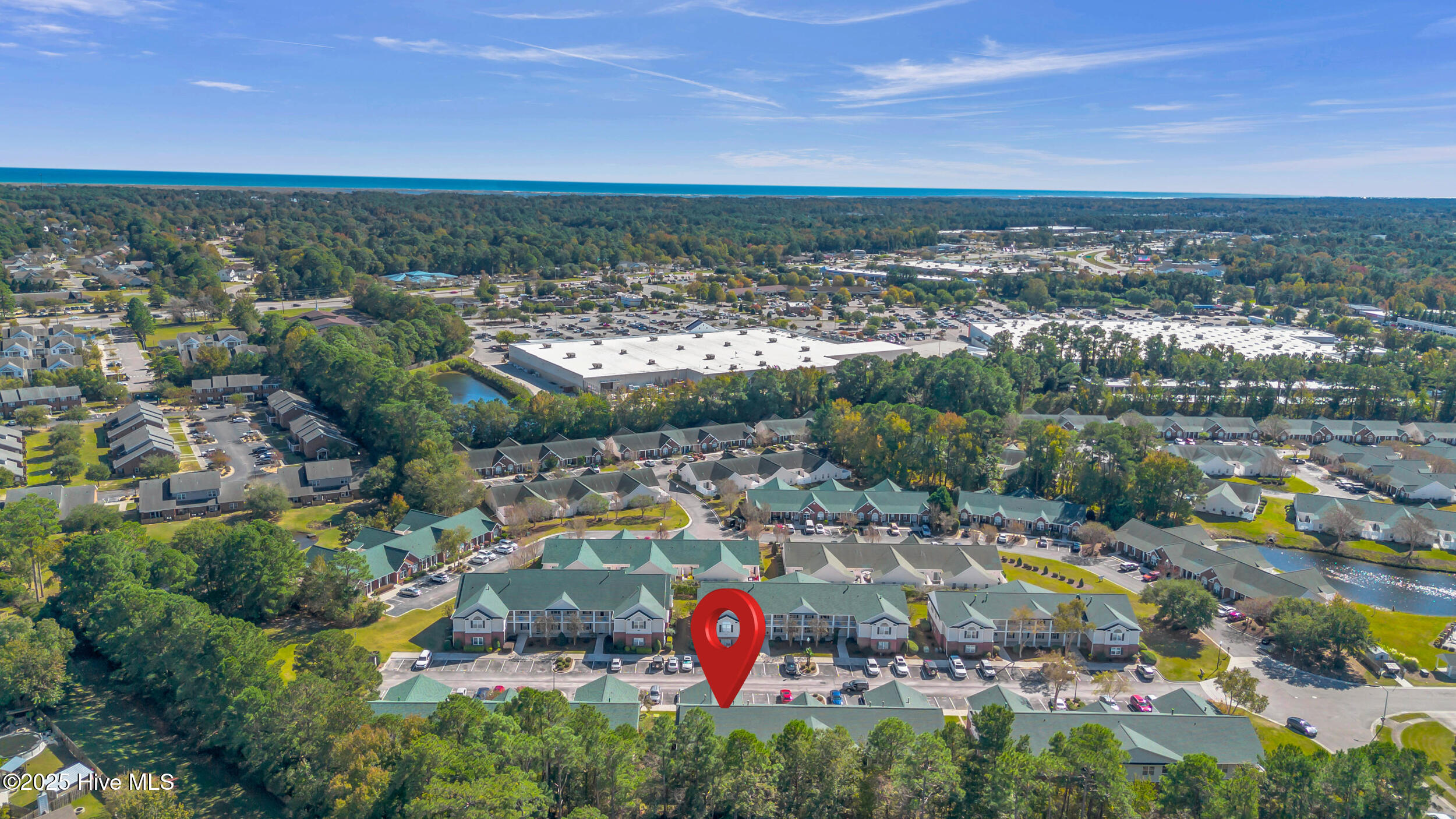 100539370 | Photo 37