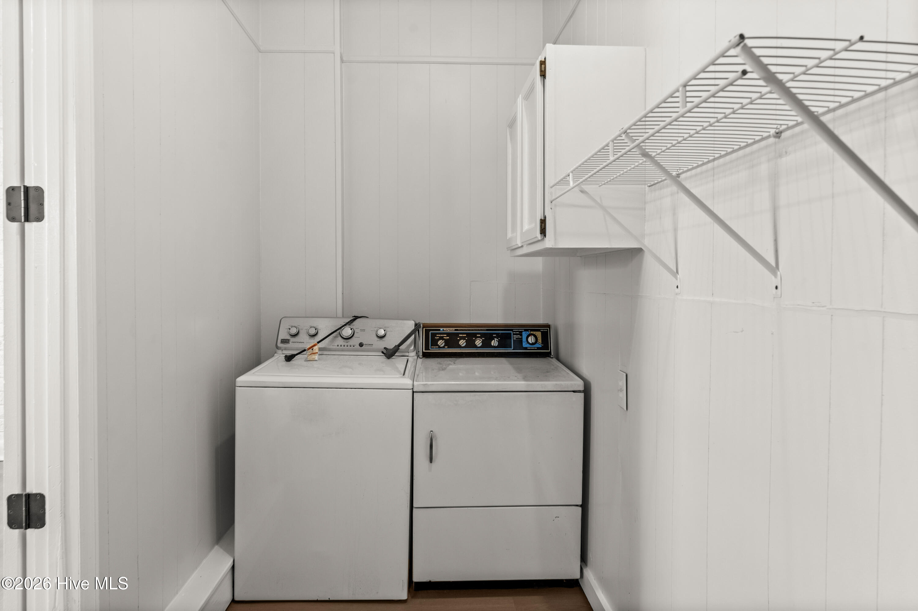 100569297 | Photo 27