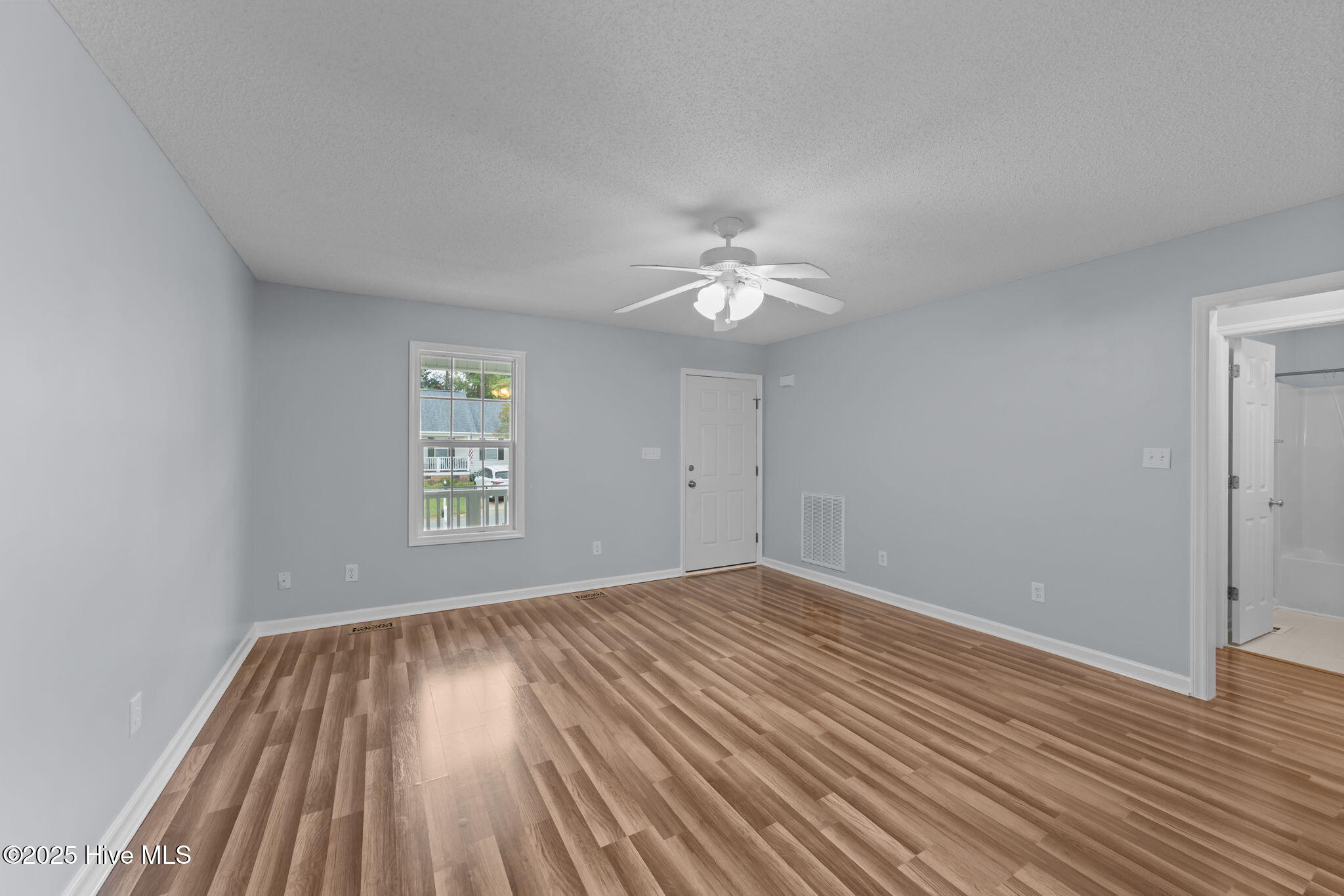 20-web-or-mls-VB4A1837