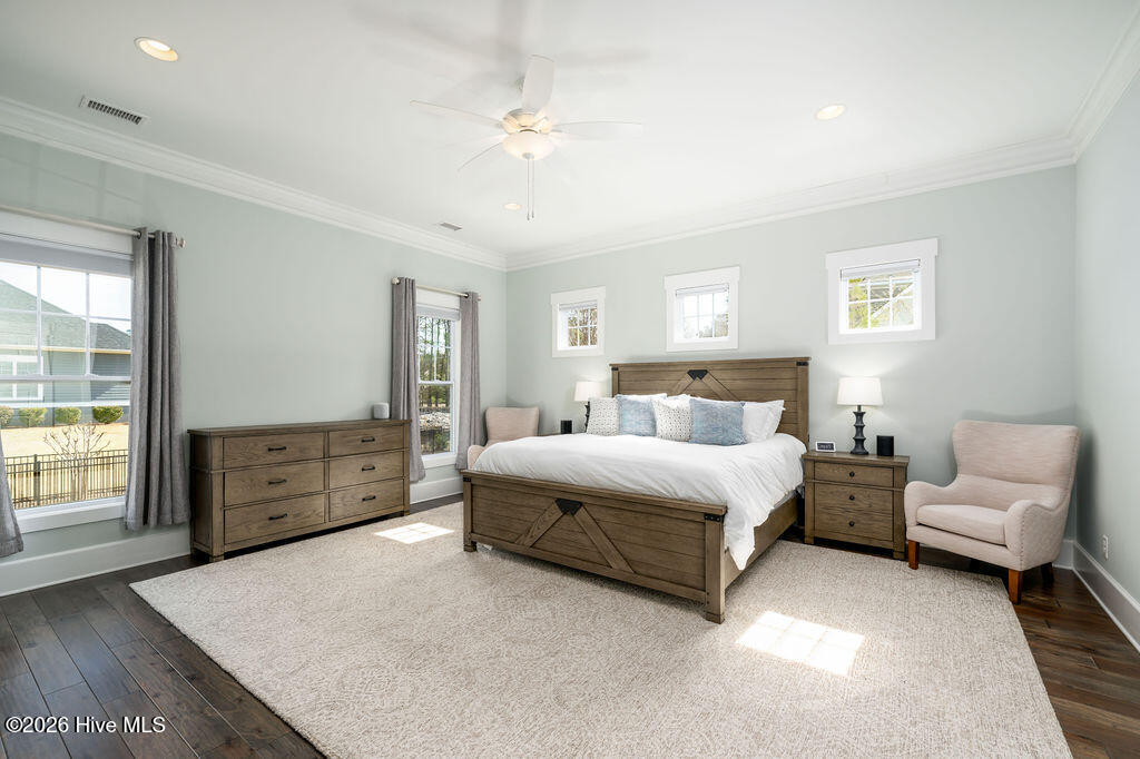 100561843 | Photo 26