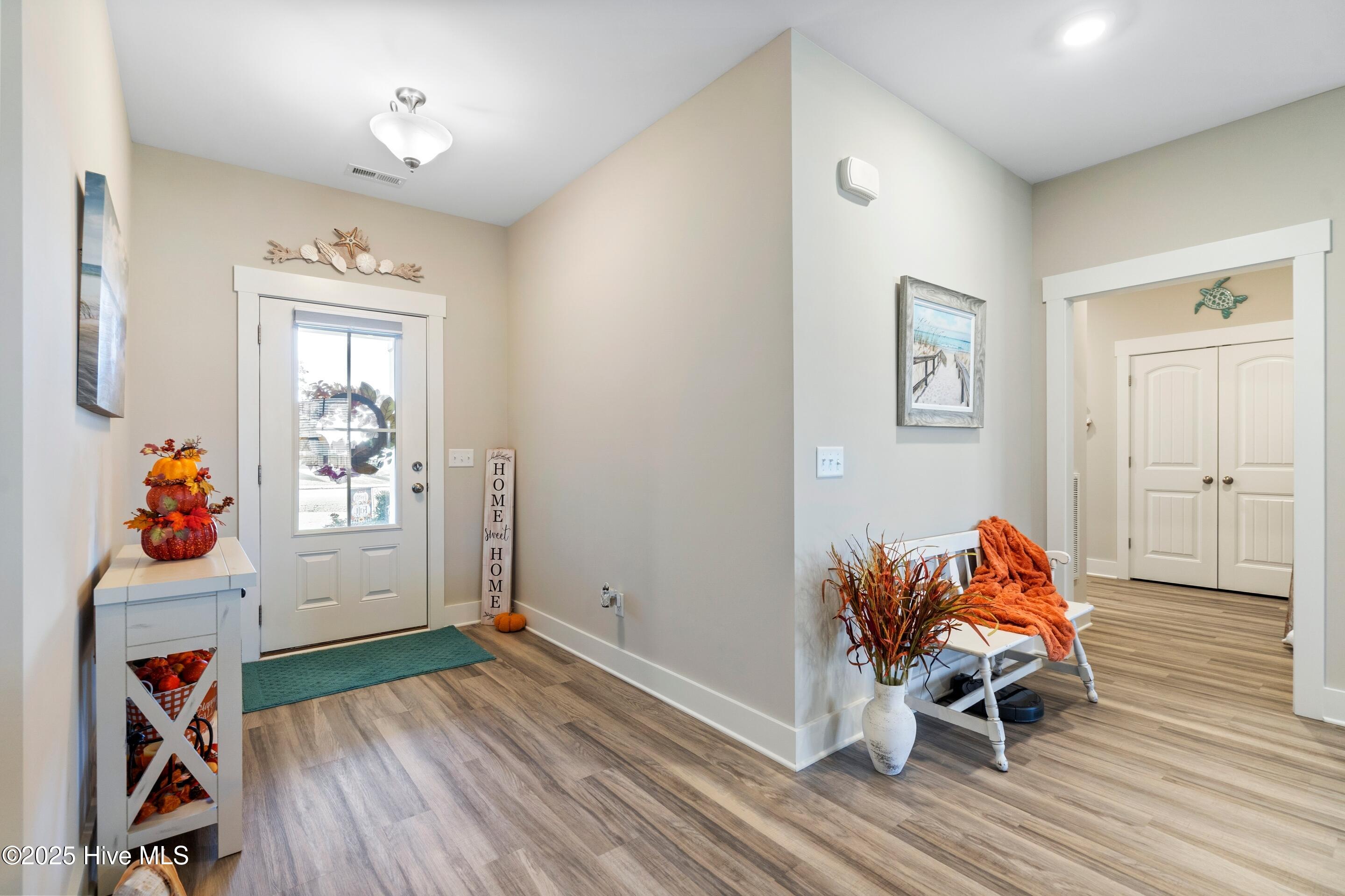 100538815 | Photo 34