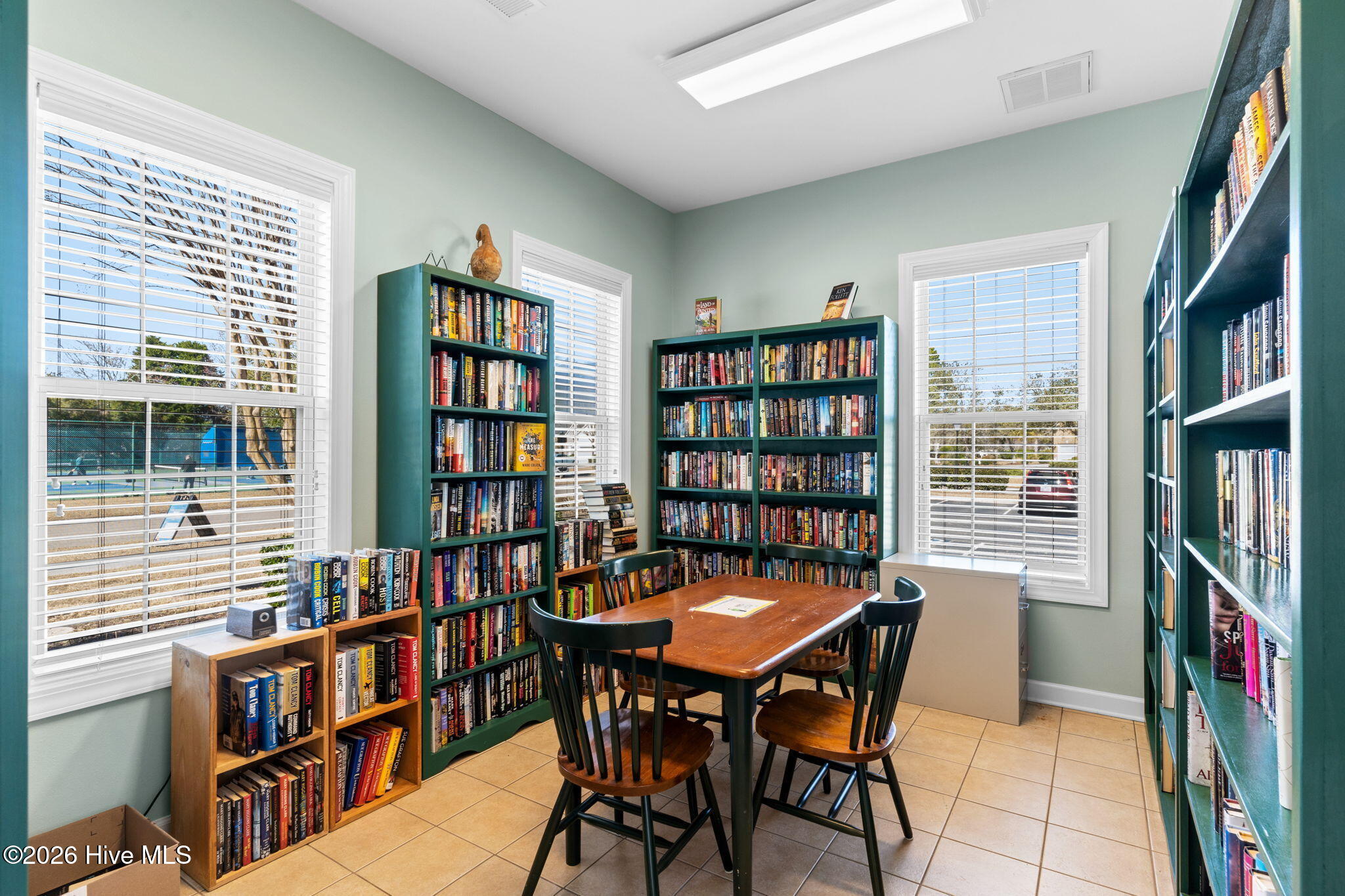 100558650 | Photo 39