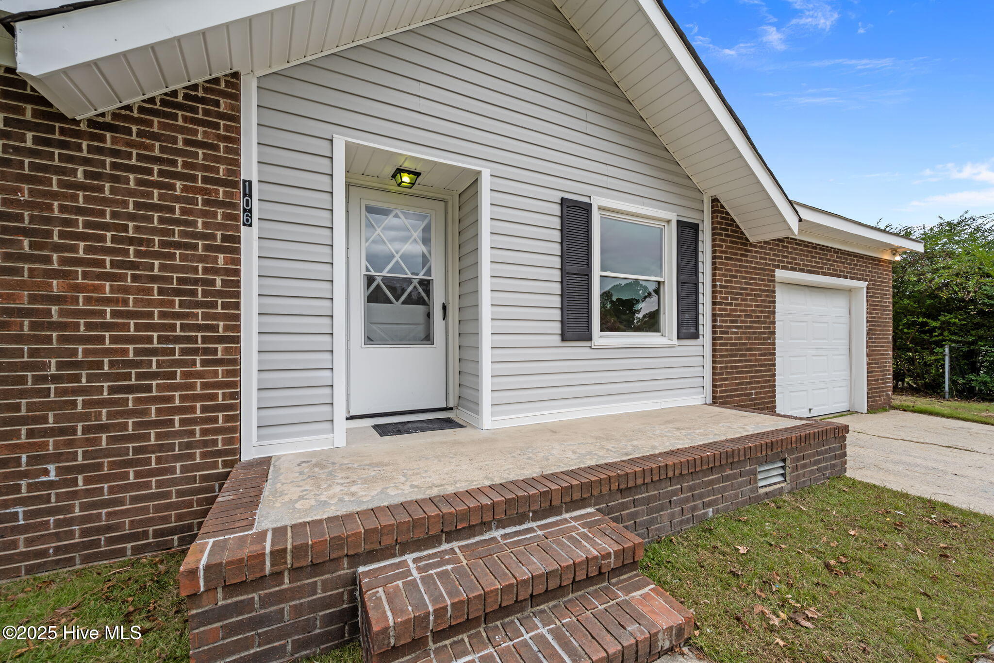 100540509 | Photo 36