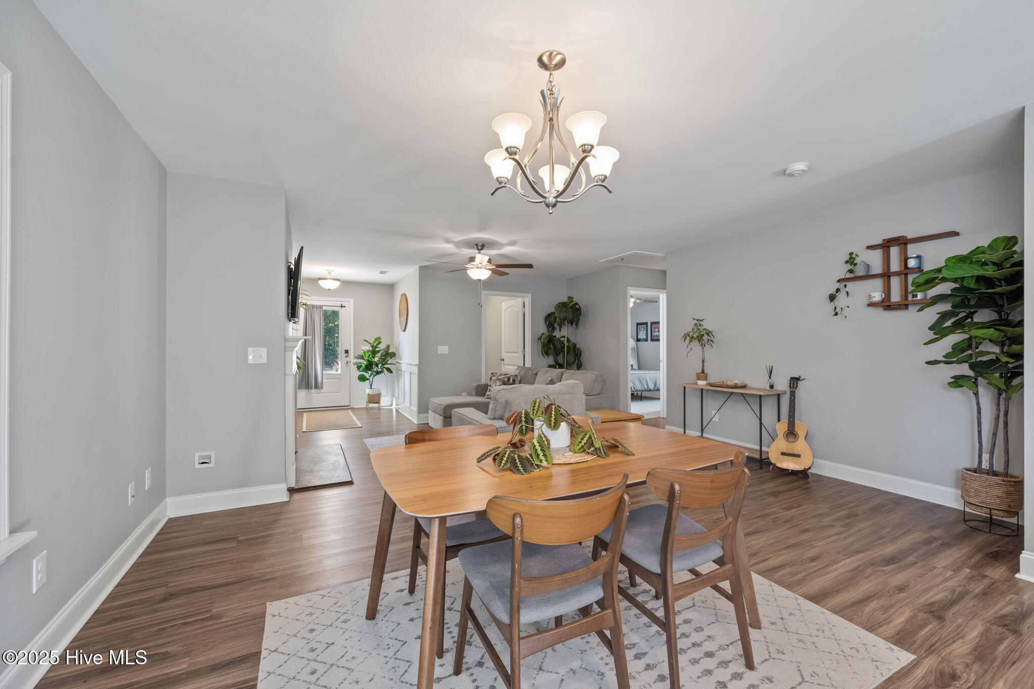 100536269 | Photo 10