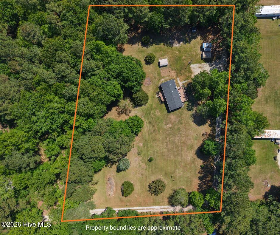 100570278 | Photo 70