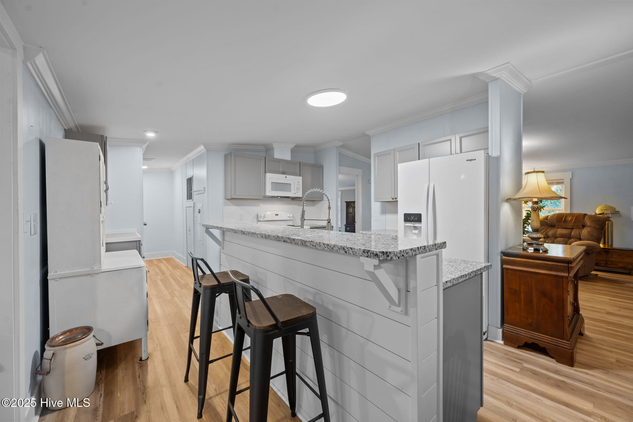 100540972 | Photo 10